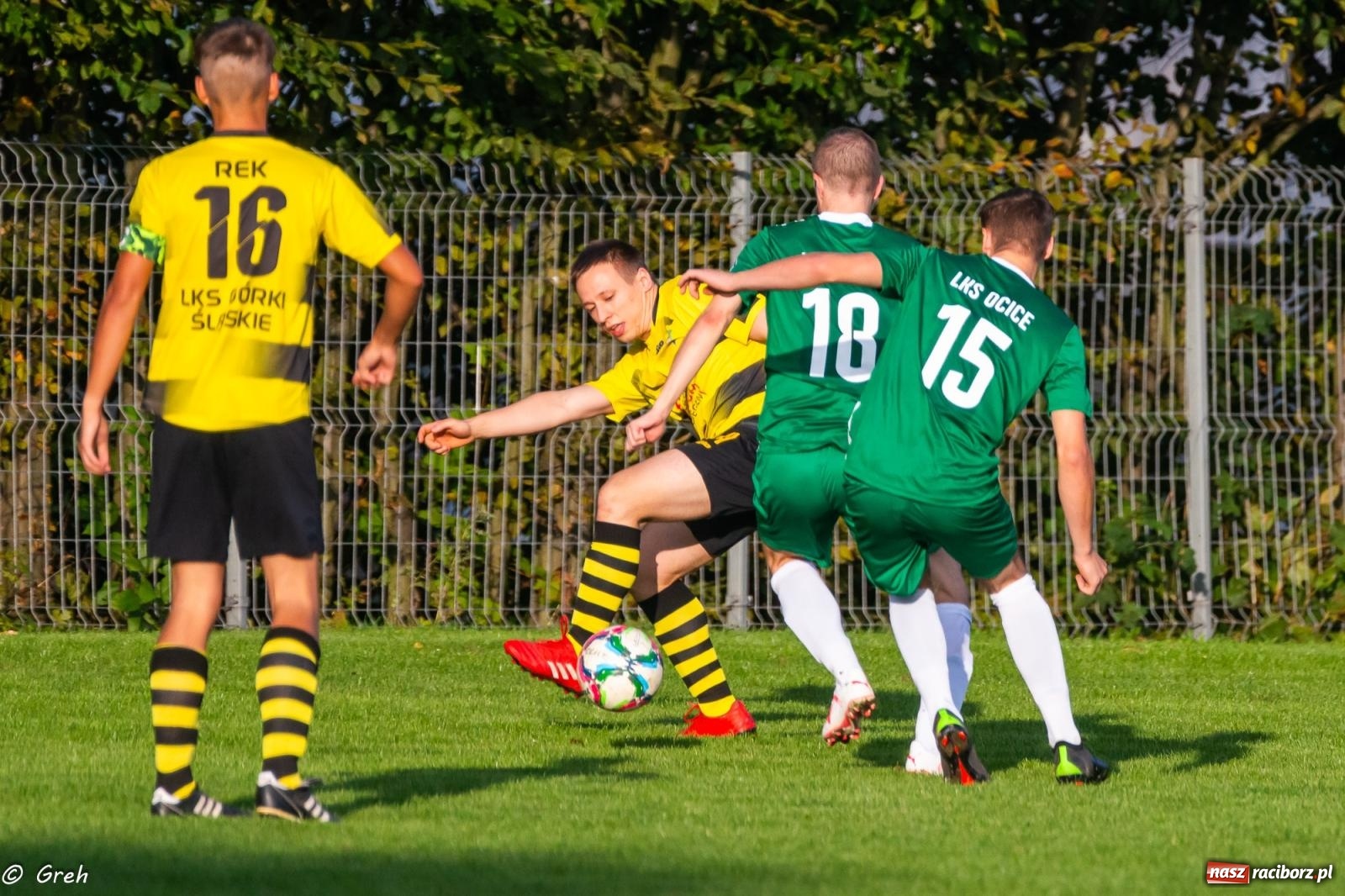 Zdjęcie w galerii na portalu naszraciborz.pl: Wyrównane spotkanie przy Tuwima. Ocice górą [FOTO] wiadomości z regionu