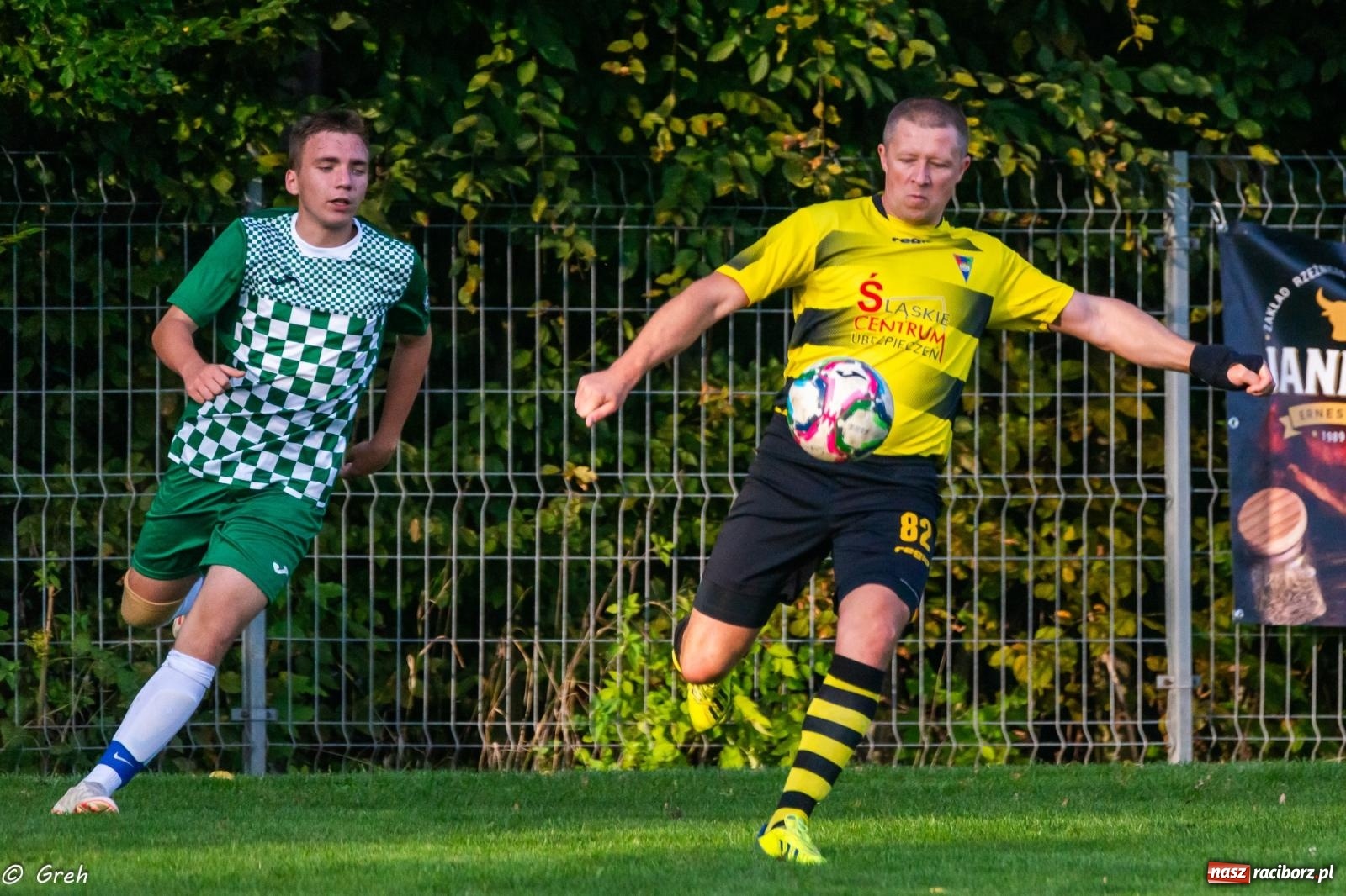 Zdjęcie w galerii na portalu naszraciborz.pl: Wyrównane spotkanie przy Tuwima. Ocice górą [FOTO] wiadomości z regionu