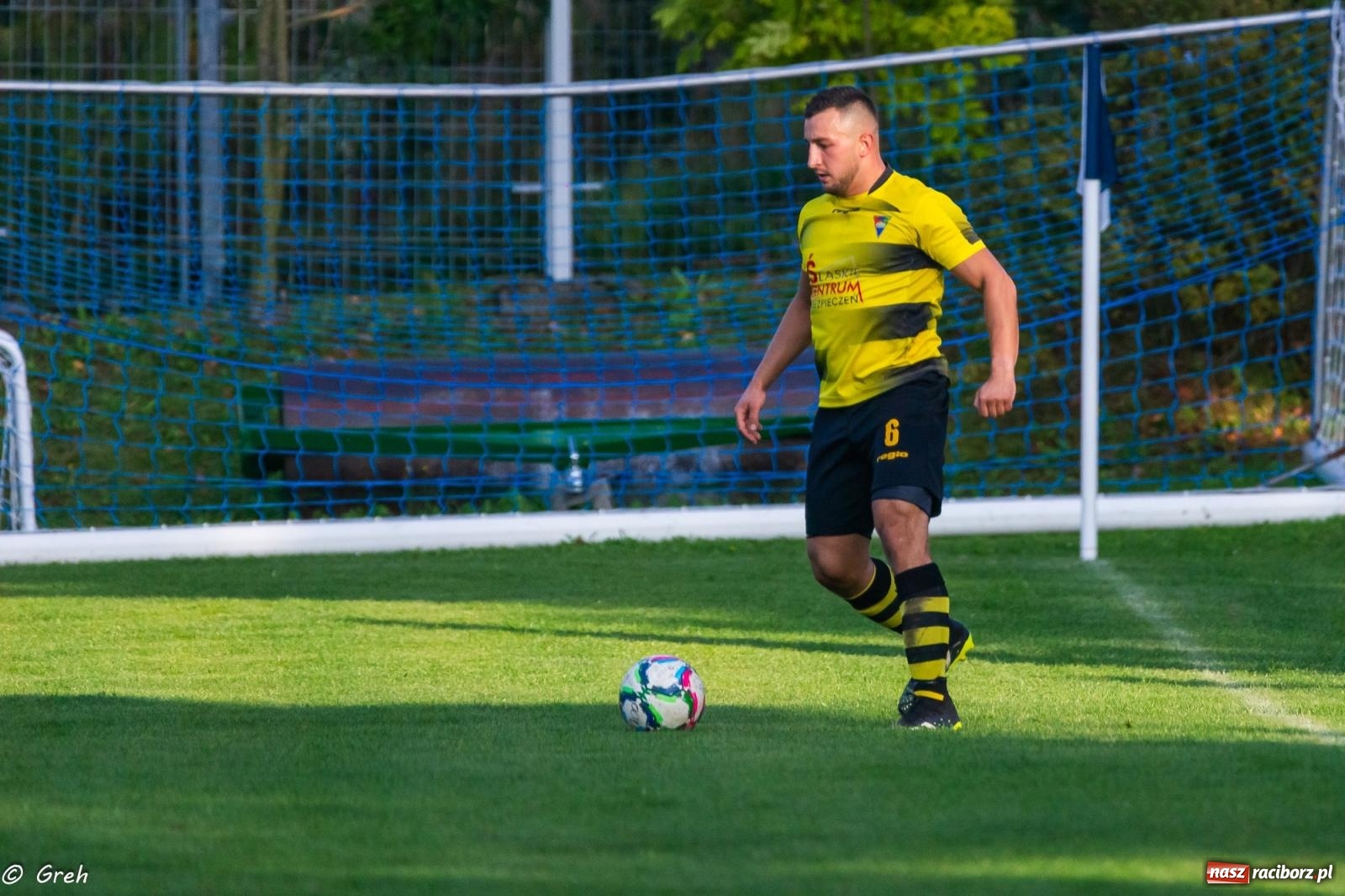 Zdjęcie w galerii na portalu naszraciborz.pl: Wyrównane spotkanie przy Tuwima. Ocice górą [FOTO] wiadomości z regionu