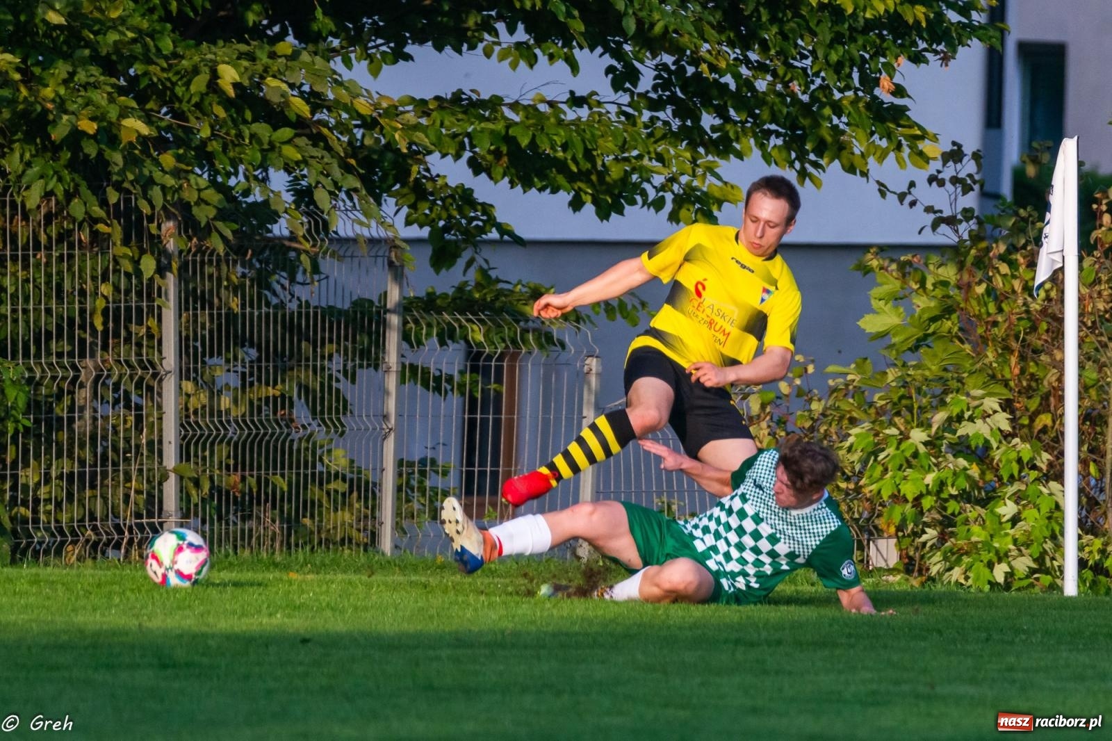 Zdjęcie w galerii na portalu naszraciborz.pl: Wyrównane spotkanie przy Tuwima. Ocice górą [FOTO] wiadomości z regionu
