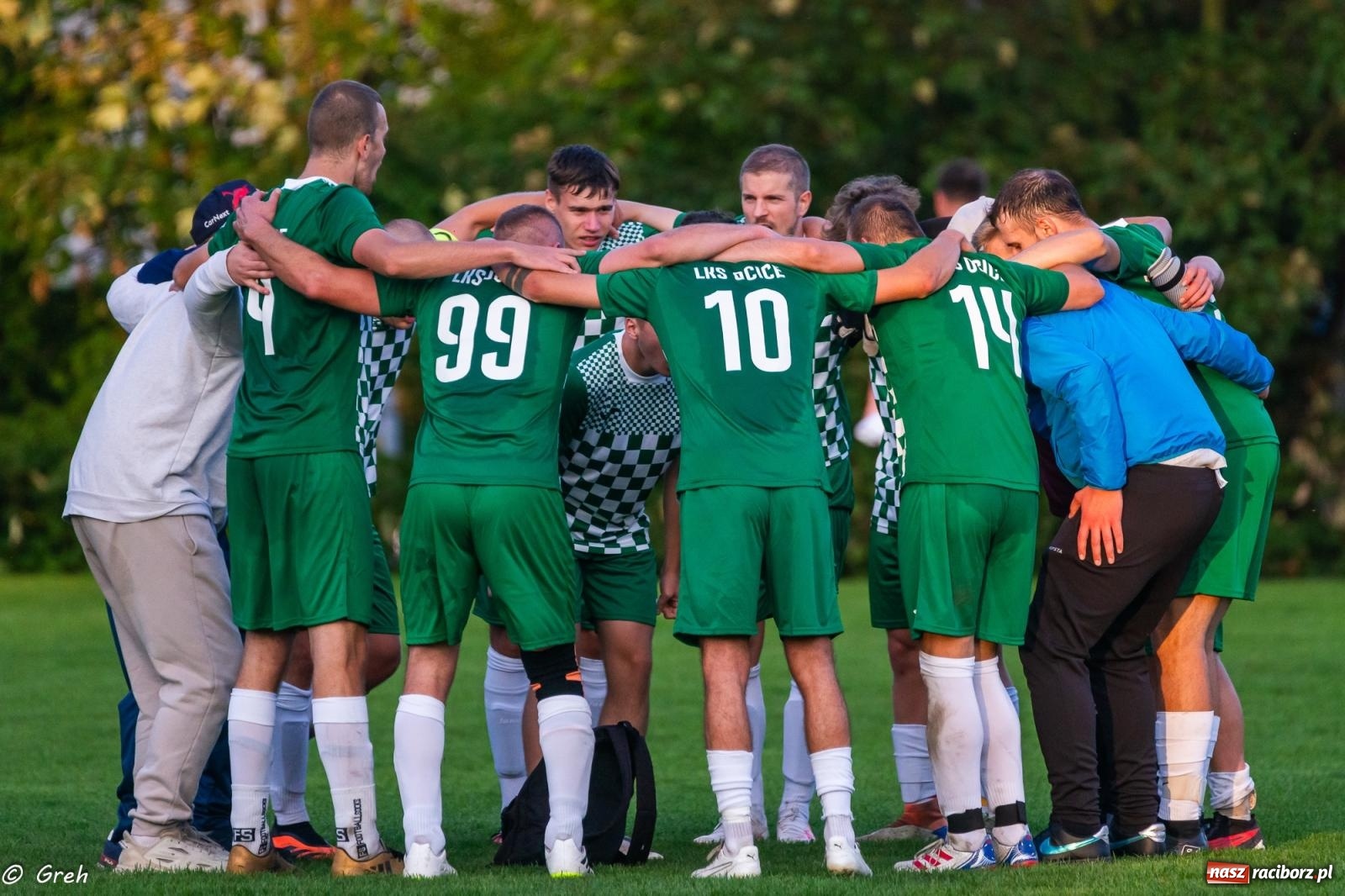 Zdjęcie w galerii na portalu naszraciborz.pl: Wyrównane spotkanie przy Tuwima. Ocice górą [FOTO] wiadomości z regionu