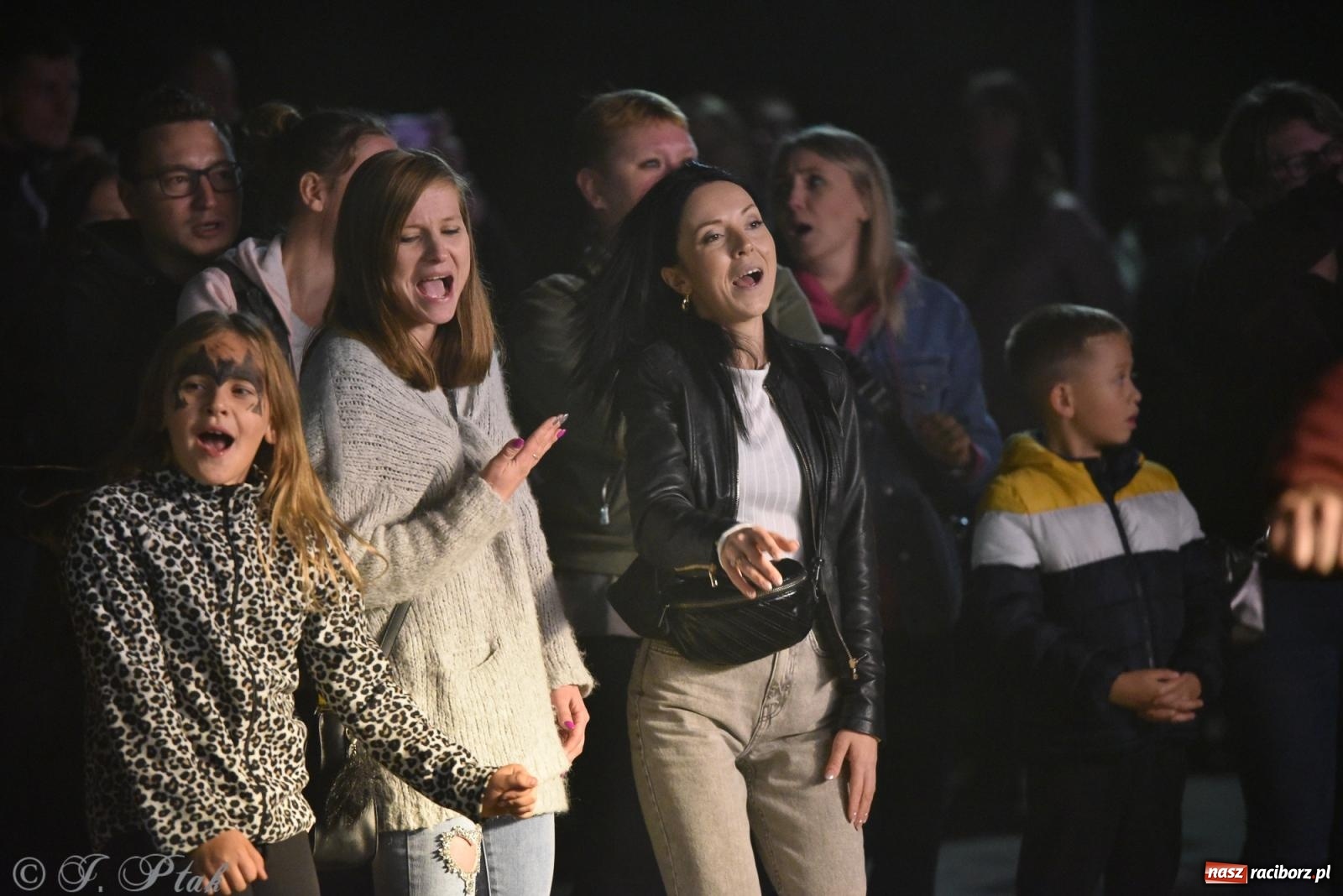 Zdjęcie w galerii na portalu naszraciborz.pl: Finał lata i zbiórka dla Tomka. Pomoc musi trwać [FOTO i WIDEO] wiadomości z regionu