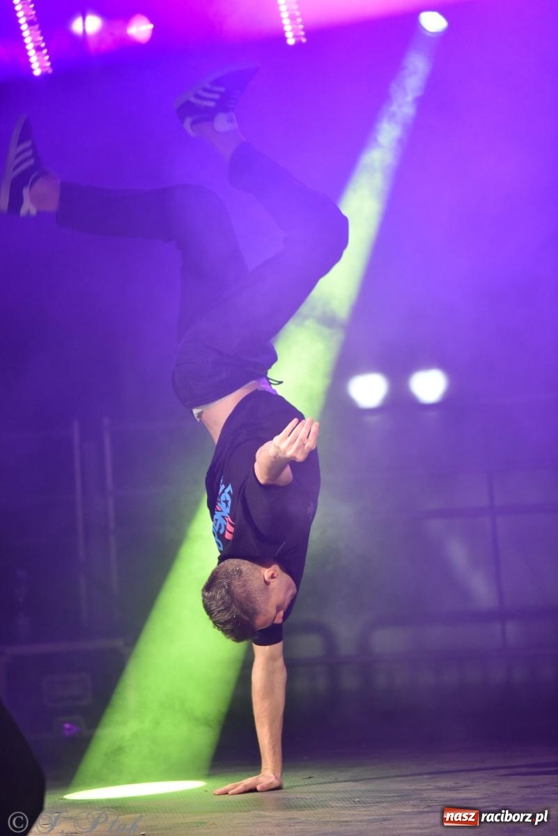 Zdjęcie w galerii na portalu naszraciborz.pl: Finał lata i zbiórka dla Tomka. Pomoc musi trwać [FOTO i WIDEO] wiadomości z regionu
