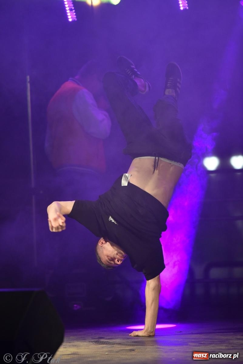 Zdjęcie w galerii na portalu naszraciborz.pl: Finał lata i zbiórka dla Tomka. Pomoc musi trwać [FOTO i WIDEO] wiadomości z regionu