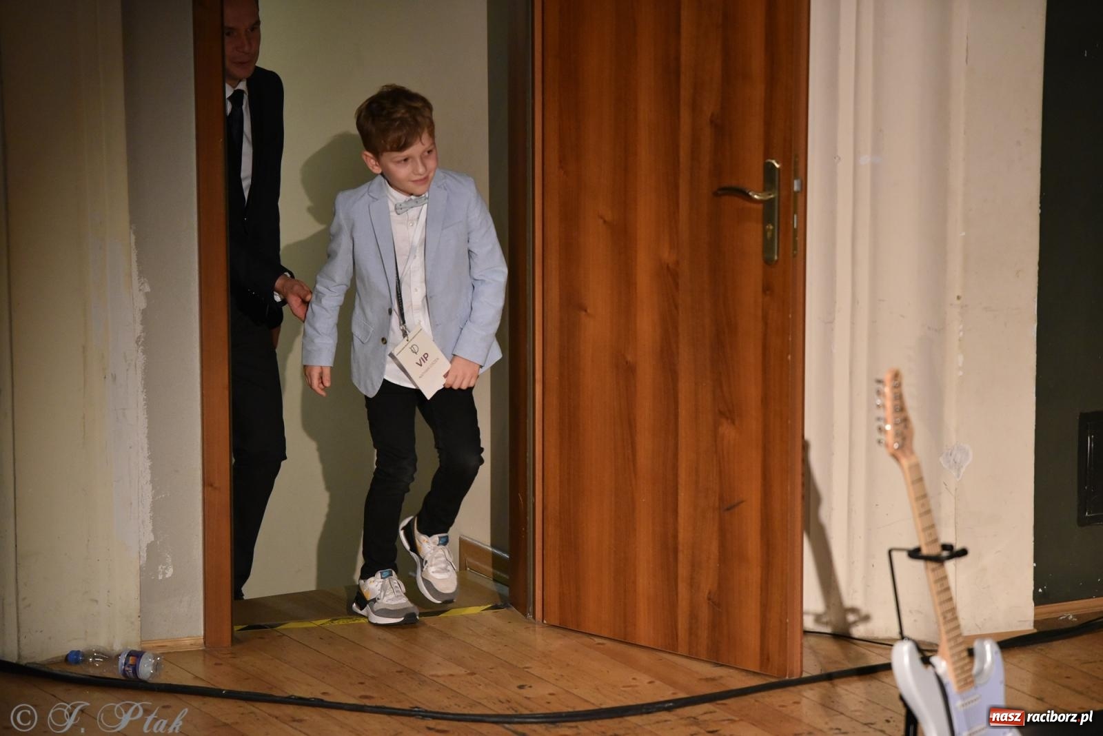 Zdjęcie w galerii na portalu naszraciborz.pl: Ivo Ciszek & VOLTAGE. Koncert Dobroczynny w RCK wiadomości z regionu