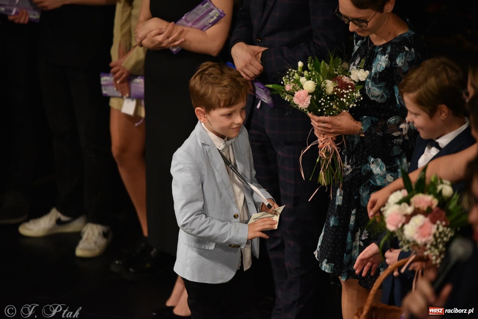 Zdjęcie w galerii na portalu naszraciborz.pl: Ivo Ciszek & VOLTAGE. Koncert Dobroczynny w RCK wiadomości z regionu