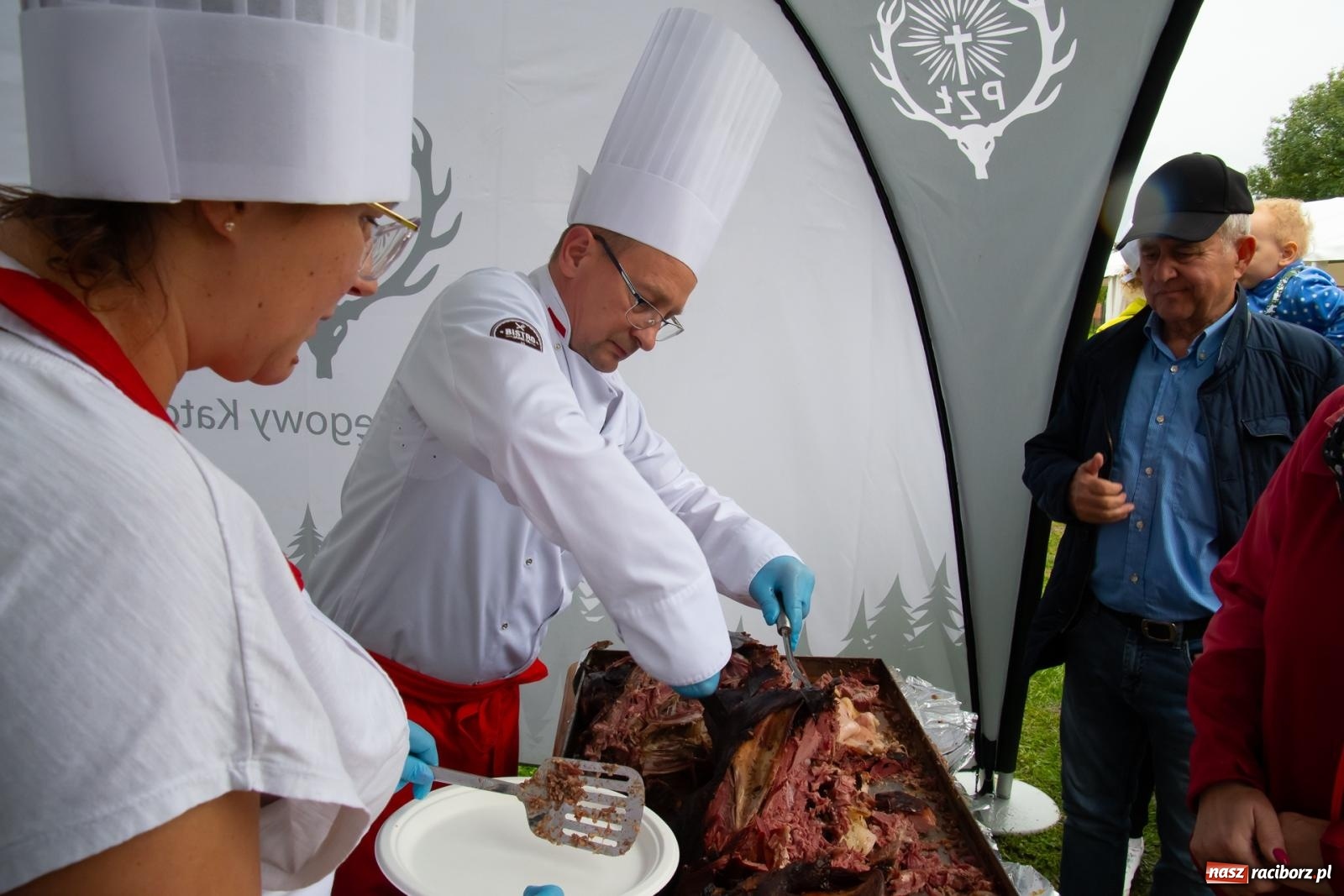 Zdjęcie w galerii na portalu naszraciborz.pl: Darz bór! Śląska brać myśliwska zjechała do Tworkowa [FOTO i WIDEO] wiadomości z regionu