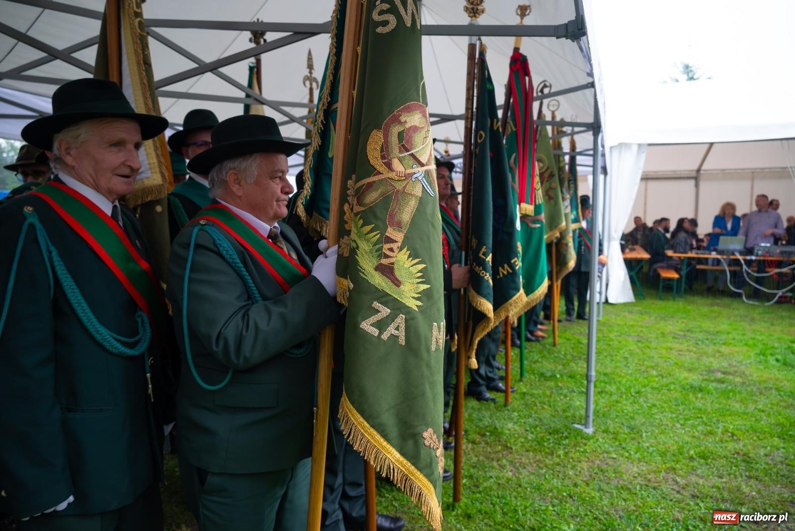 Zdjęcie w galerii na portalu naszraciborz.pl: Darz bór! Śląska brać myśliwska zjechała do Tworkowa [FOTO i WIDEO] wiadomości z regionu