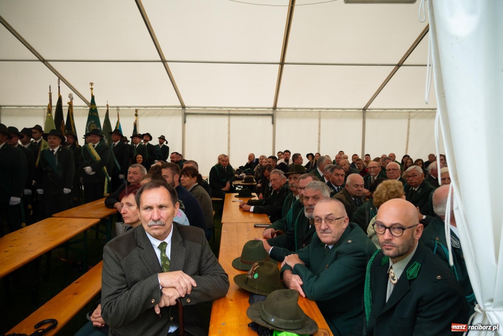 Zdjęcie w galerii na portalu naszraciborz.pl: Darz bór! Śląska brać myśliwska zjechała do Tworkowa [FOTO i WIDEO] wiadomości z regionu