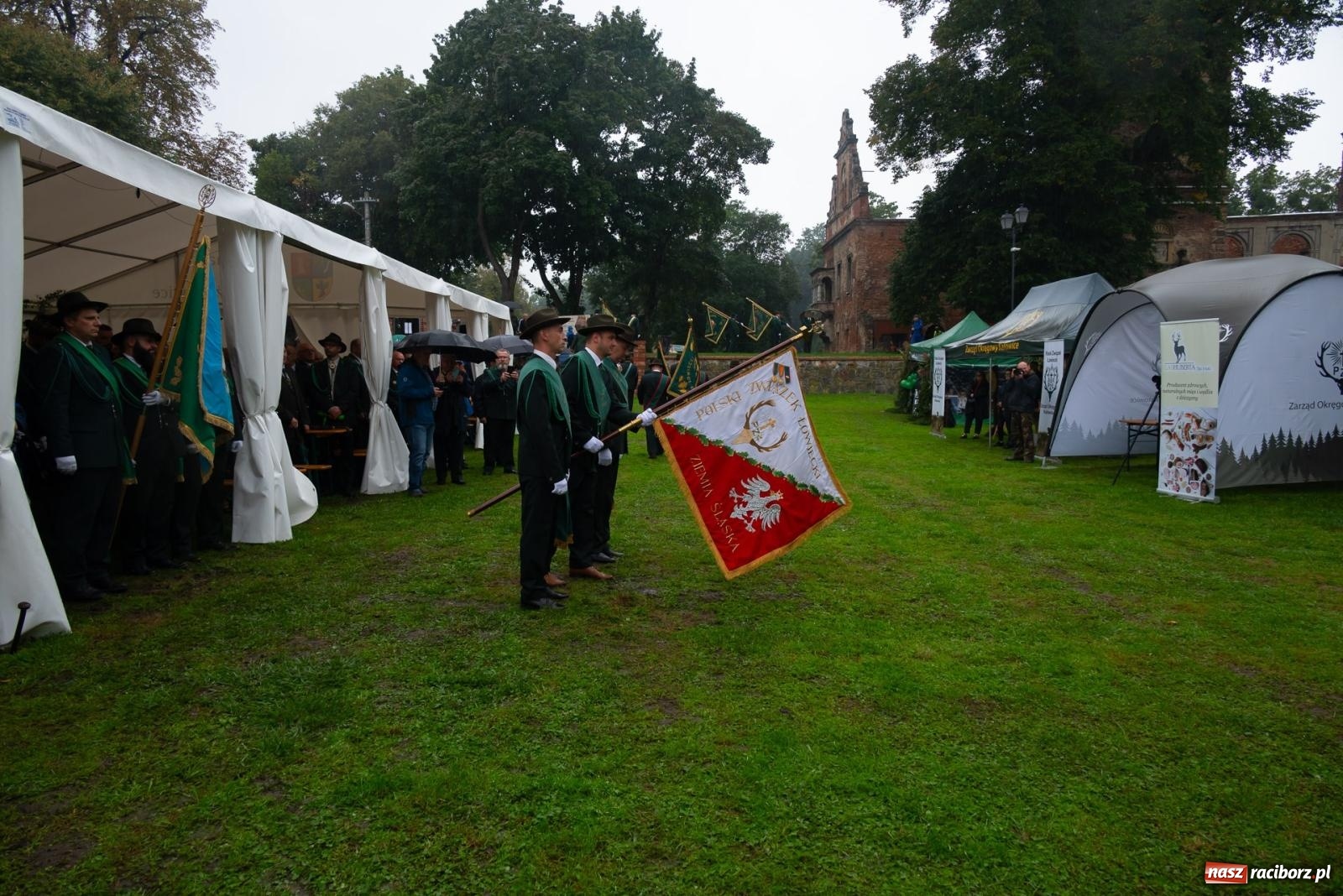 Zdjęcie w galerii na portalu naszraciborz.pl: Darz bór! Śląska brać myśliwska zjechała do Tworkowa [FOTO i WIDEO] wiadomości z regionu