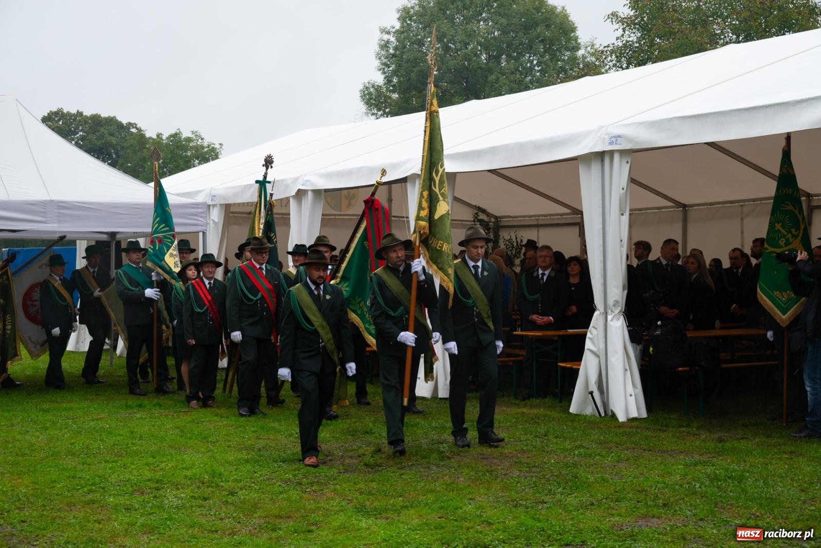 Zdjęcie w galerii na portalu naszraciborz.pl: Darz bór! Śląska brać myśliwska zjechała do Tworkowa [FOTO i WIDEO] wiadomości z regionu