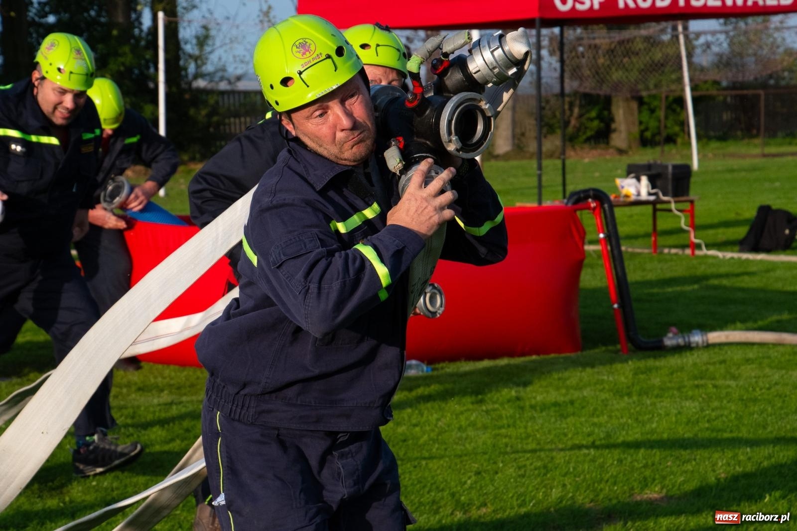 Zdjęcie w galerii na portalu naszraciborz.pl: Seniorzy z Owsiszcz najlepsi w strażackiej rywalizacji [FOTO i WIDEO] wiadomości z regionu