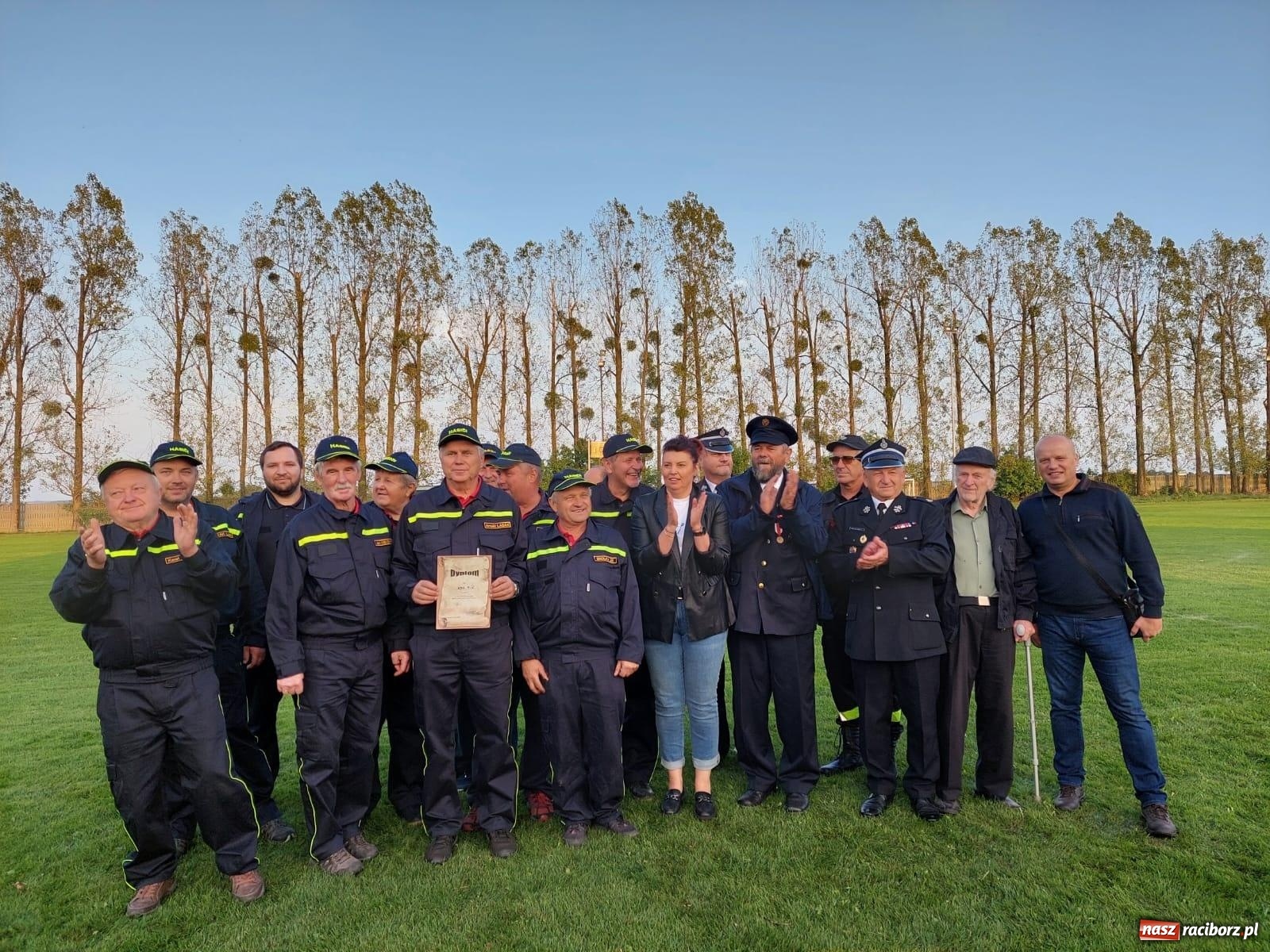 Zdjęcie w galerii na portalu naszraciborz.pl: Seniorzy z Owsiszcz najlepsi w strażackiej rywalizacji [FOTO i WIDEO] wiadomości z regionu