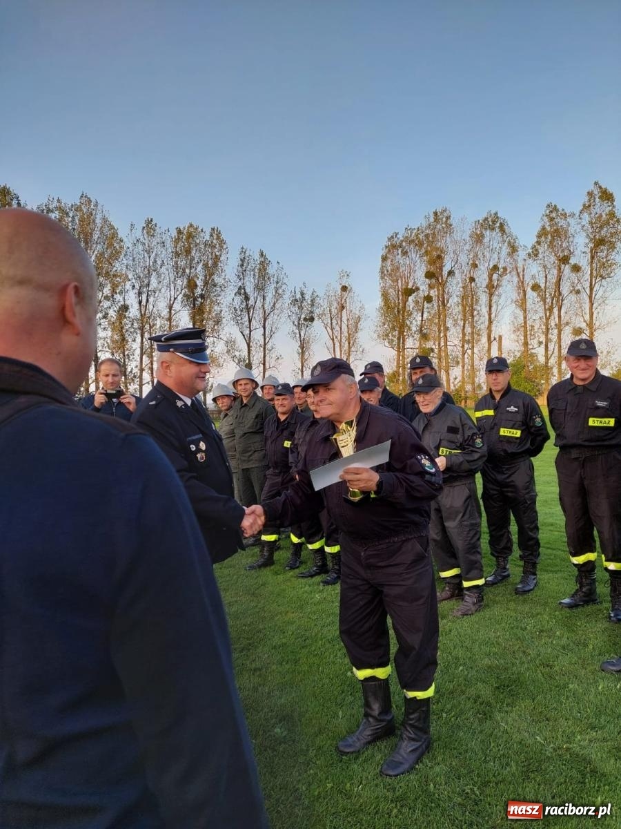 Zdjęcie w galerii na portalu naszraciborz.pl: Seniorzy z Owsiszcz najlepsi w strażackiej rywalizacji [FOTO i WIDEO] wiadomości z regionu