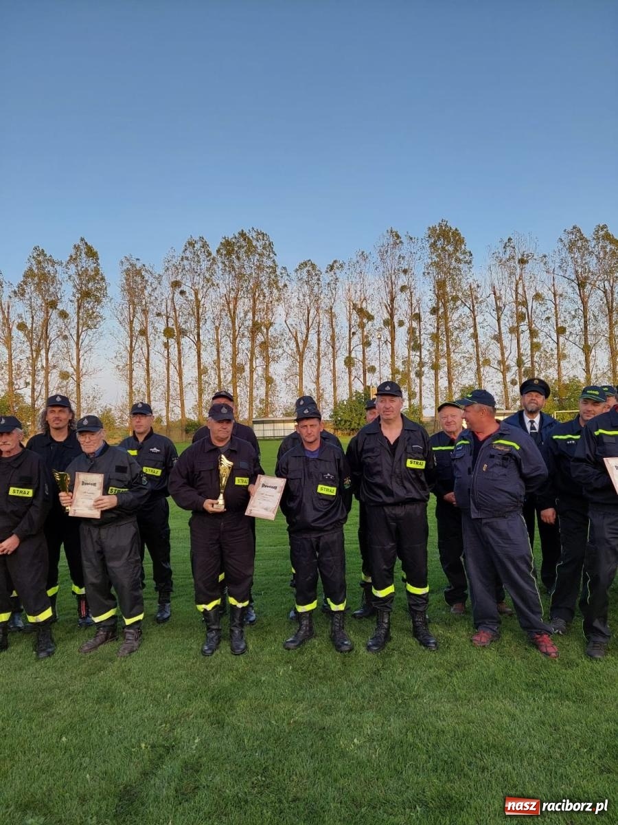 Zdjęcie w galerii na portalu naszraciborz.pl: Seniorzy z Owsiszcz najlepsi w strażackiej rywalizacji [FOTO i WIDEO] wiadomości z regionu