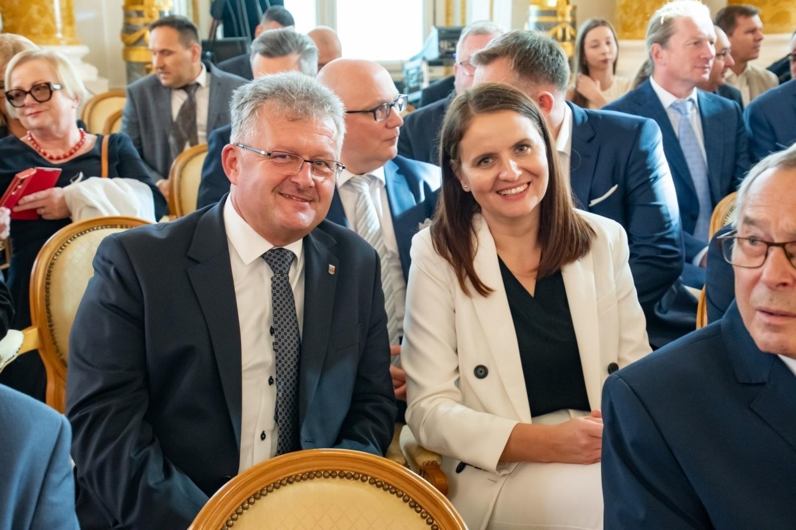 Zdjęcie w galerii na portalu naszraciborz.pl: Nagroda im. prof. Wiktora Zina dla Gminy Krzyżanowice wiadomości z regionu