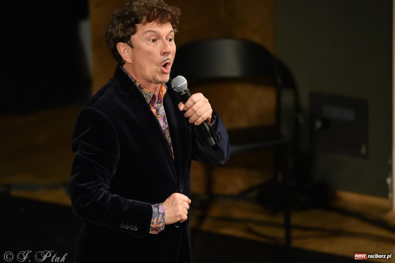 Zdjęcie w galerii na portalu naszraciborz.pl: Tych lat nie odda nikt. Rewia przebojów w RCK [FOTO i WIDEO] wiadomości z regionu