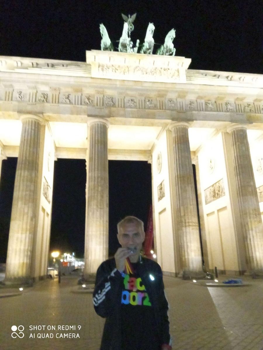 Zdjęcie w galerii na portalu naszraciborz.pl: BMW Berlin Marathon. Raciborzanin wspomina swój udział wiadomości z regionu