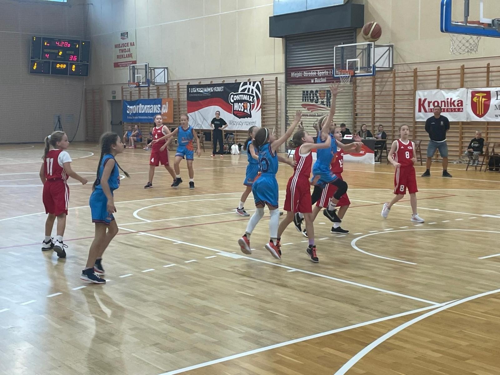 Zdjęcie w galerii na portalu naszraciborz.pl: Turniejowy wrzesień koszykarek Minibasketball Racibórz wiadomości z regionu