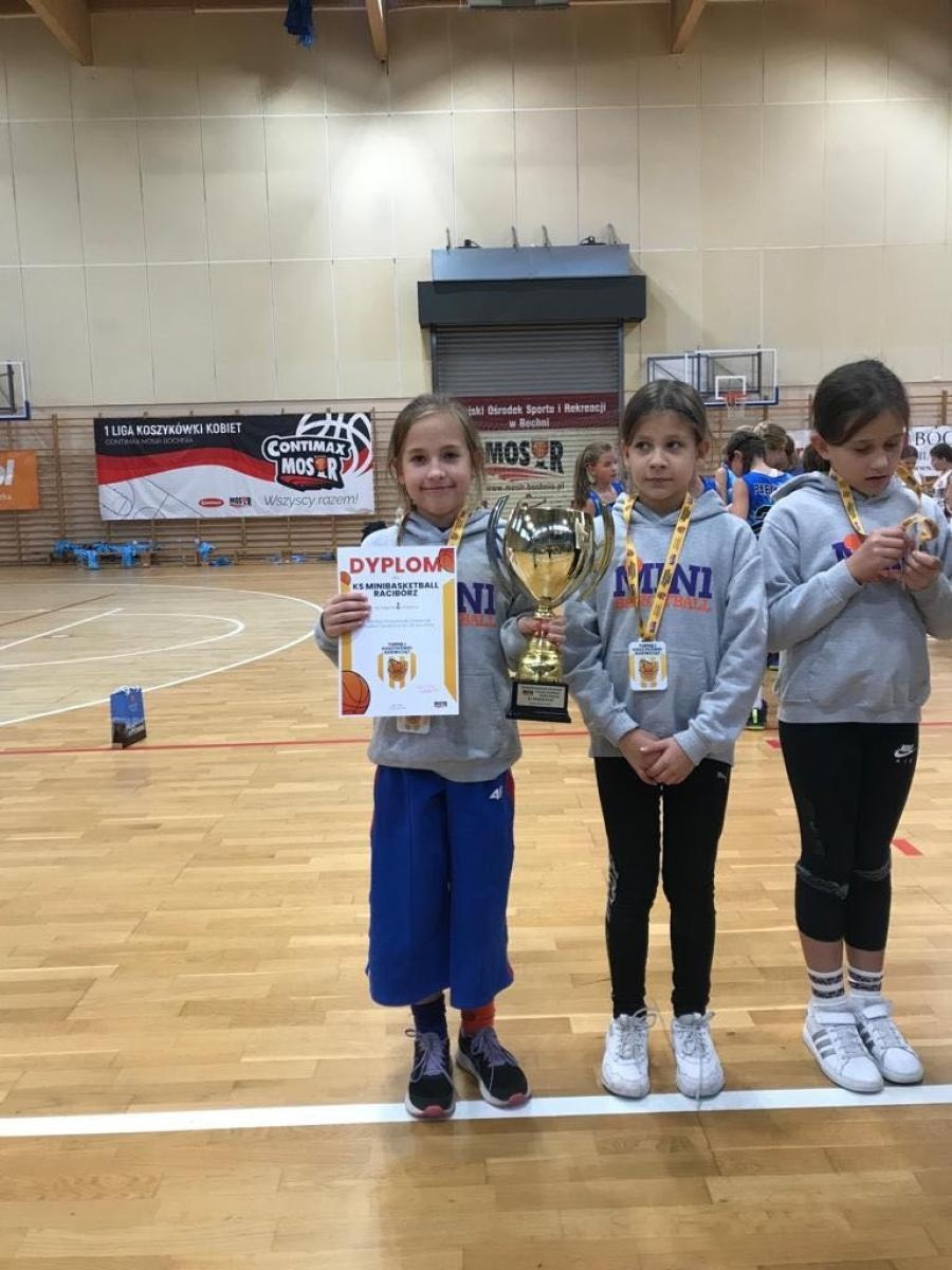 Zdjęcie w galerii na portalu naszraciborz.pl: Turniejowy wrzesień koszykarek Minibasketball Racibórz wiadomości z regionu