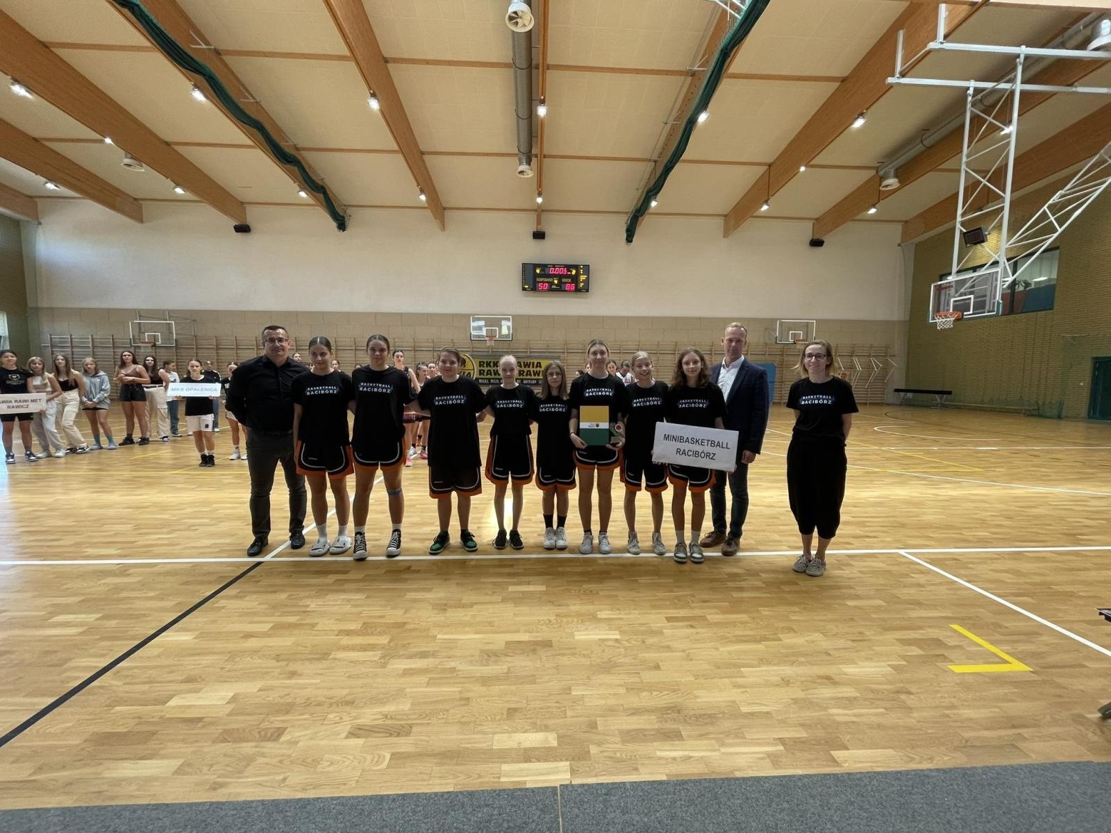 Zdjęcie w galerii na portalu naszraciborz.pl: Turniejowy wrzesień koszykarek Minibasketball Racibórz wiadomości z regionu