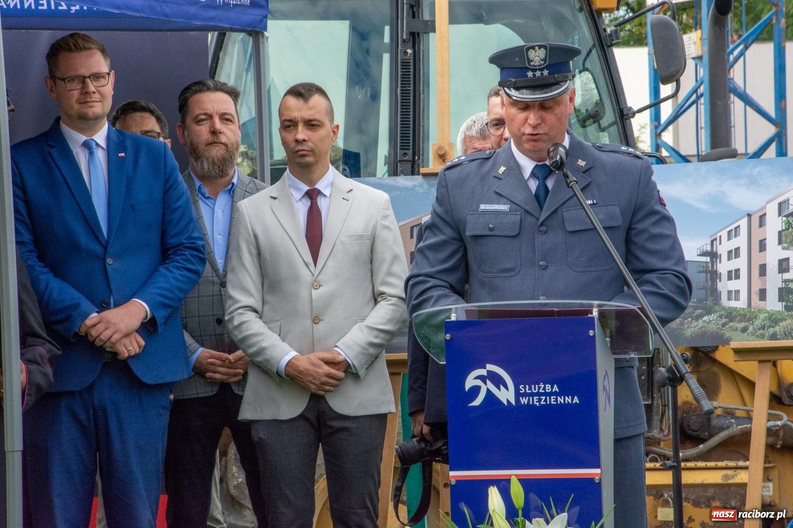 Zdjęcie w galerii na portalu naszraciborz.pl: Ruszyła budowa nowych bloków przy ZK w Raciborzu [FOTO i WIDEO] wiadomości z regionu