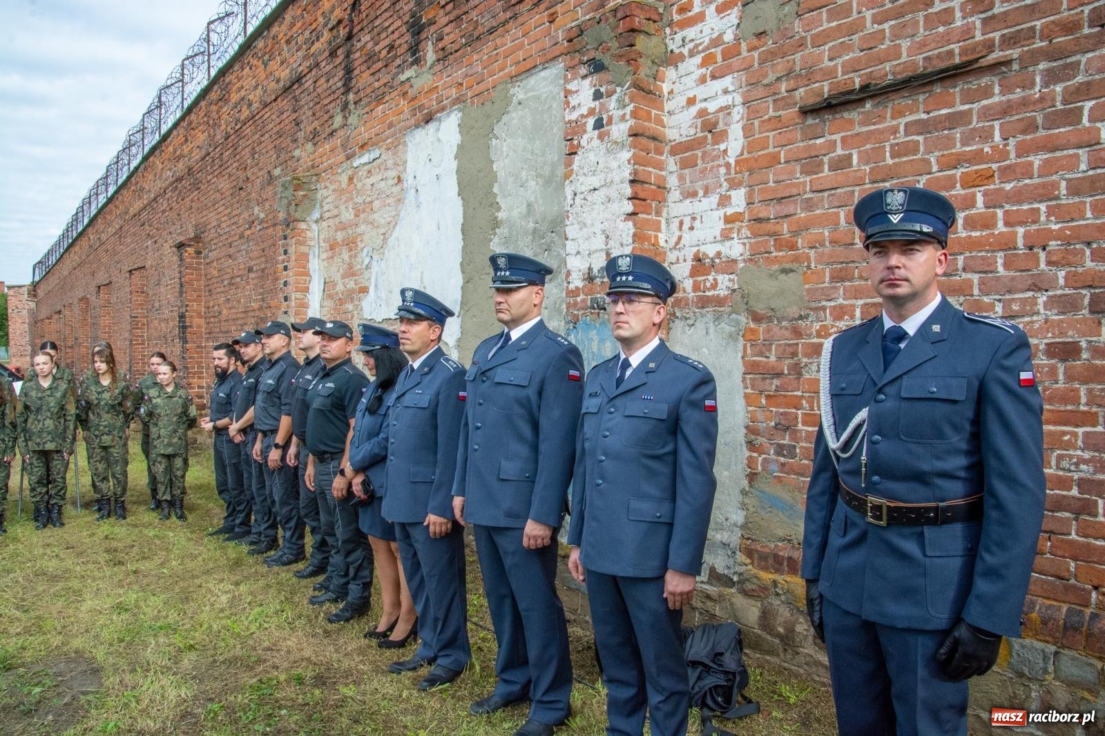 Zdjęcie w galerii na portalu naszraciborz.pl: Ruszyła budowa nowych bloków przy ZK w Raciborzu [FOTO i WIDEO] wiadomości z regionu