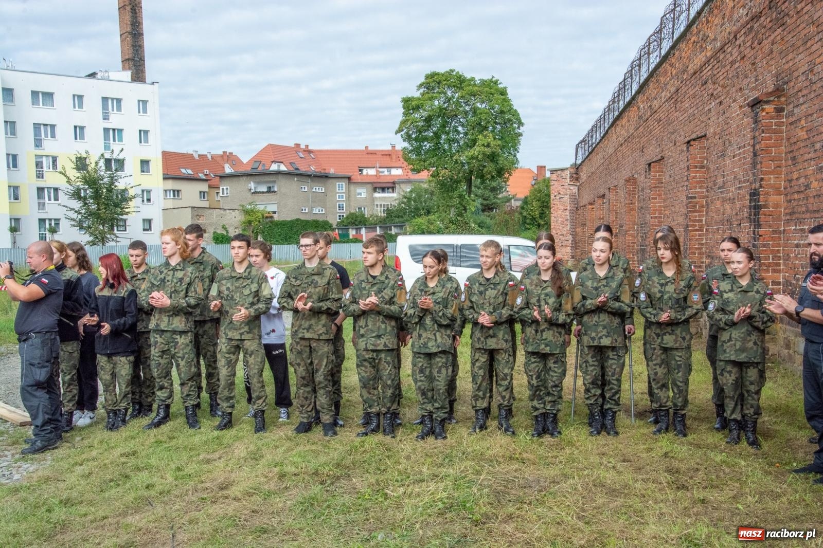 Zdjęcie w galerii na portalu naszraciborz.pl: Ruszyła budowa nowych bloków przy ZK w Raciborzu [FOTO i WIDEO] wiadomości z regionu