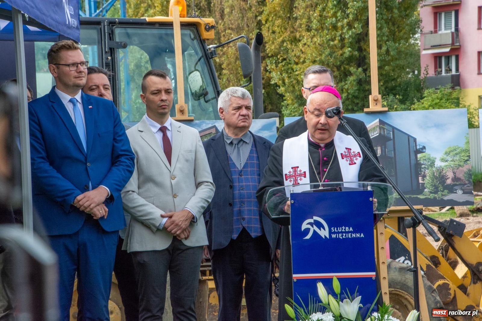 Zdjęcie w galerii na portalu naszraciborz.pl: Ruszyła budowa nowych bloków przy ZK w Raciborzu [FOTO i WIDEO] wiadomości z regionu