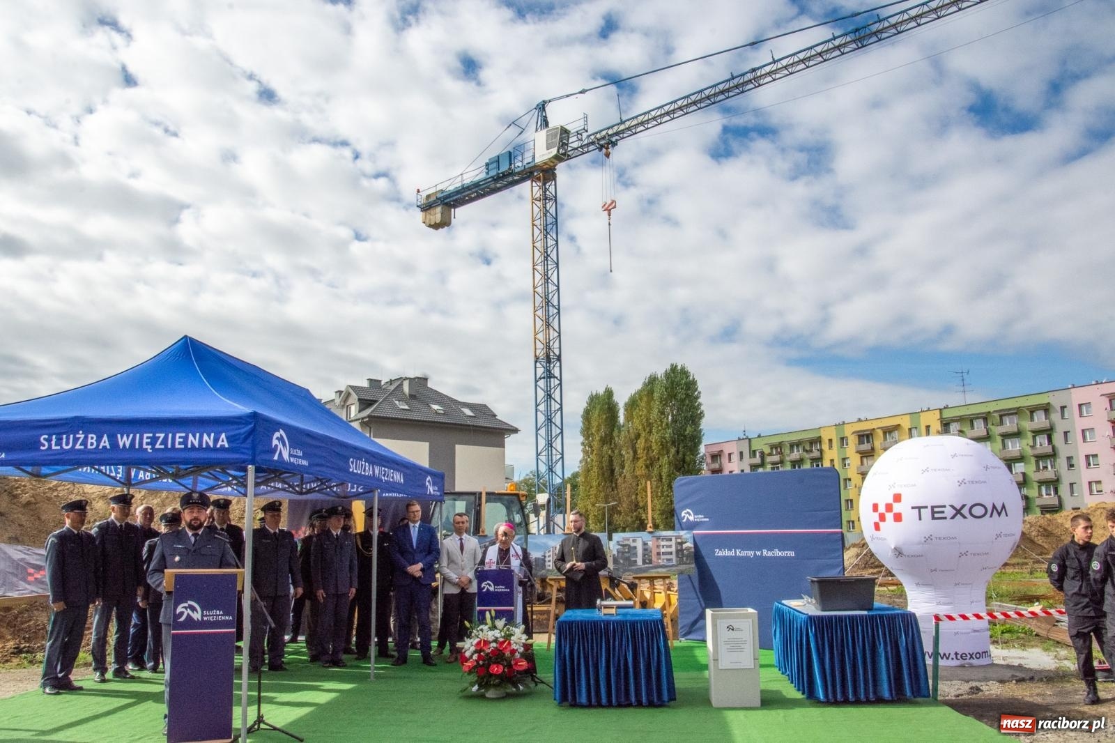 Zdjęcie w galerii na portalu naszraciborz.pl: Ruszyła budowa nowych bloków przy ZK w Raciborzu [FOTO i WIDEO] wiadomości z regionu