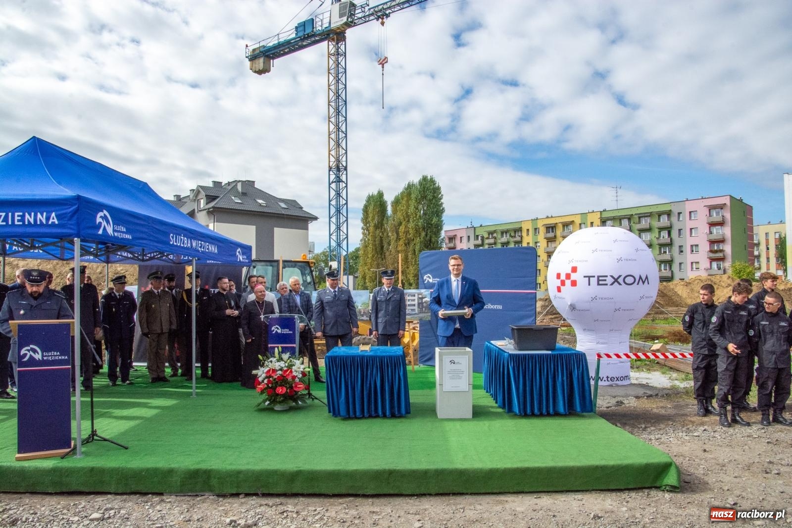 Zdjęcie w galerii na portalu naszraciborz.pl: Ruszyła budowa nowych bloków przy ZK w Raciborzu [FOTO i WIDEO] wiadomości z regionu