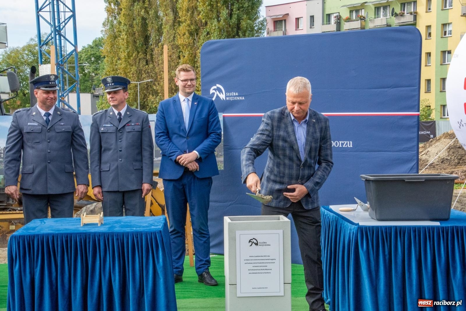 Zdjęcie w galerii na portalu naszraciborz.pl: Ruszyła budowa nowych bloków przy ZK w Raciborzu [FOTO i WIDEO] wiadomości z regionu
