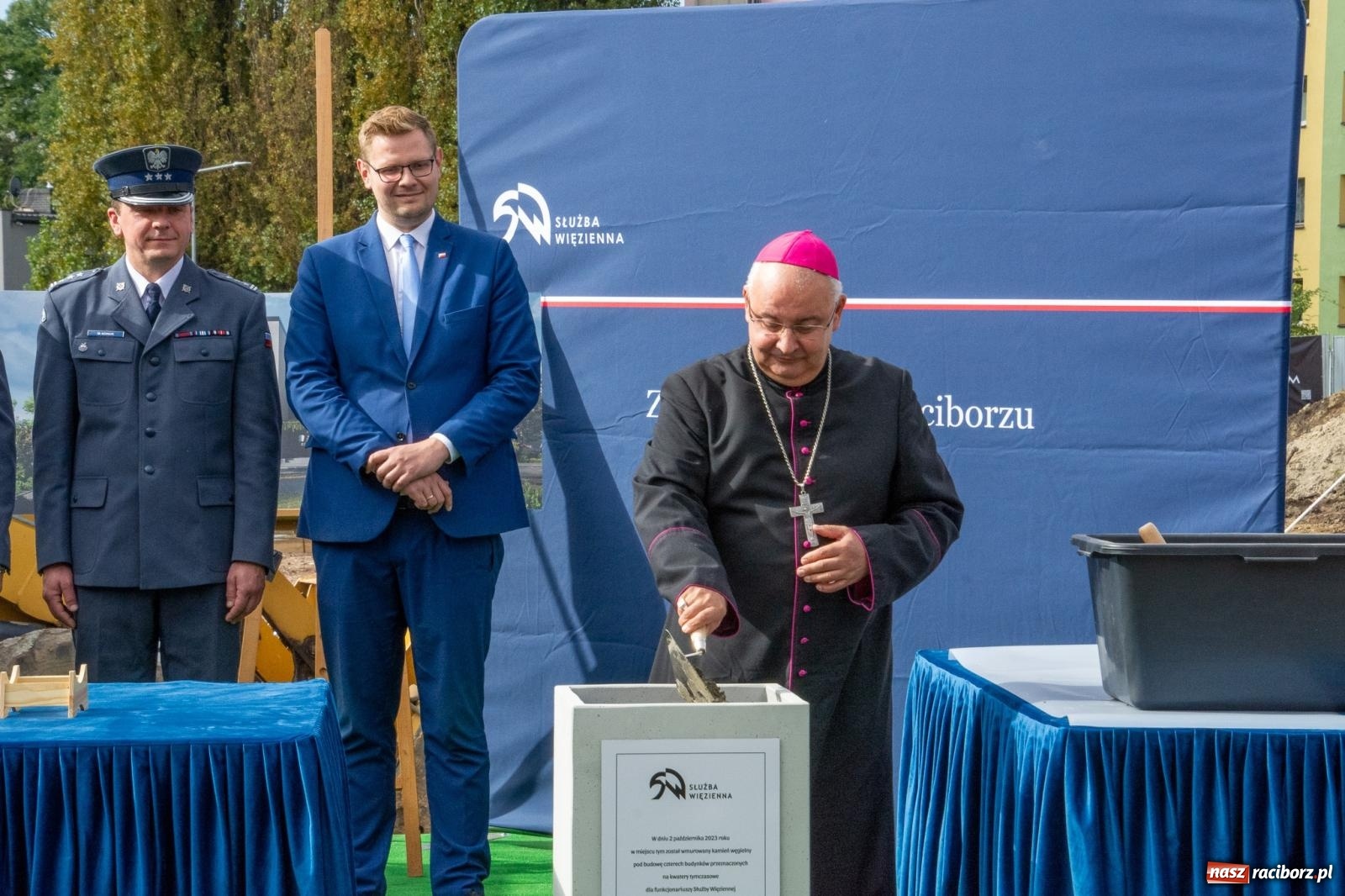 Zdjęcie w galerii na portalu naszraciborz.pl: Ruszyła budowa nowych bloków przy ZK w Raciborzu [FOTO i WIDEO] wiadomości z regionu