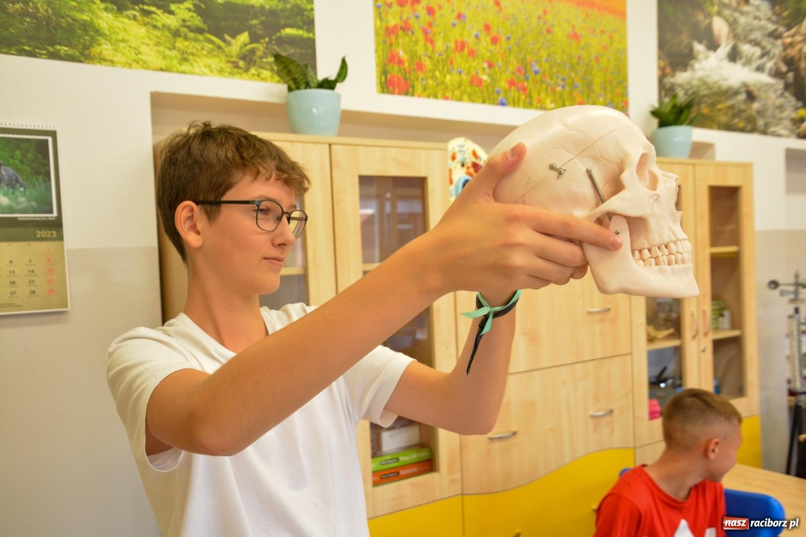 Zdjęcie w galerii na portalu naszraciborz.pl: Ekorycerze – obrońcy przyrody. W SP 18 powstała zielona pracownia wiadomości z regionu