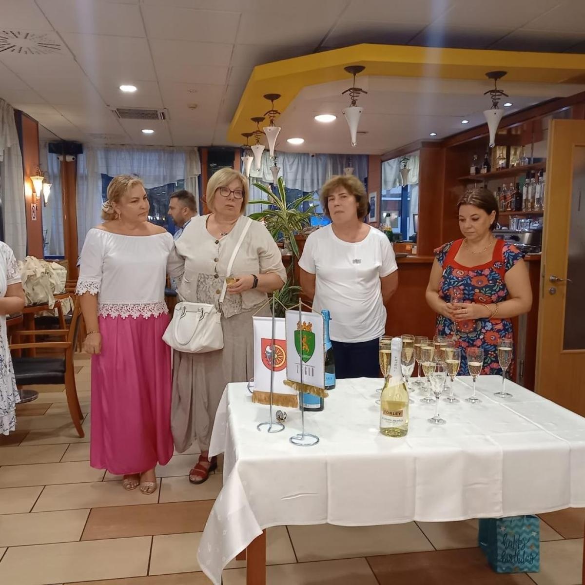 Zdjęcie w galerii na portalu naszraciborz.pl: Raciborska delegacja na Węgrzech. 88. rocznica Zugló wiadomości z regionu