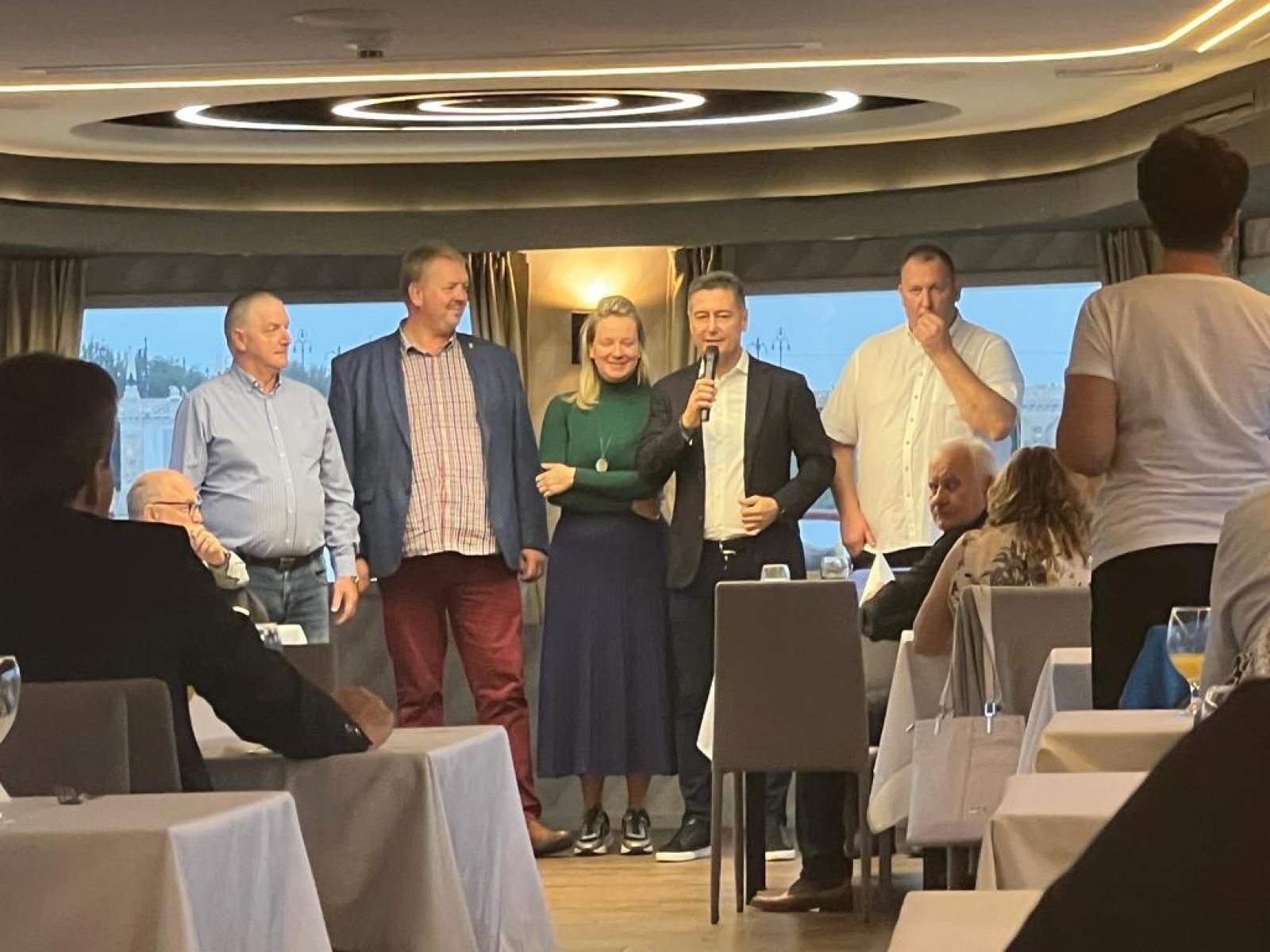 Zdjęcie w galerii na portalu naszraciborz.pl: Raciborska delegacja na Węgrzech. 88. rocznica Zugló wiadomości z regionu