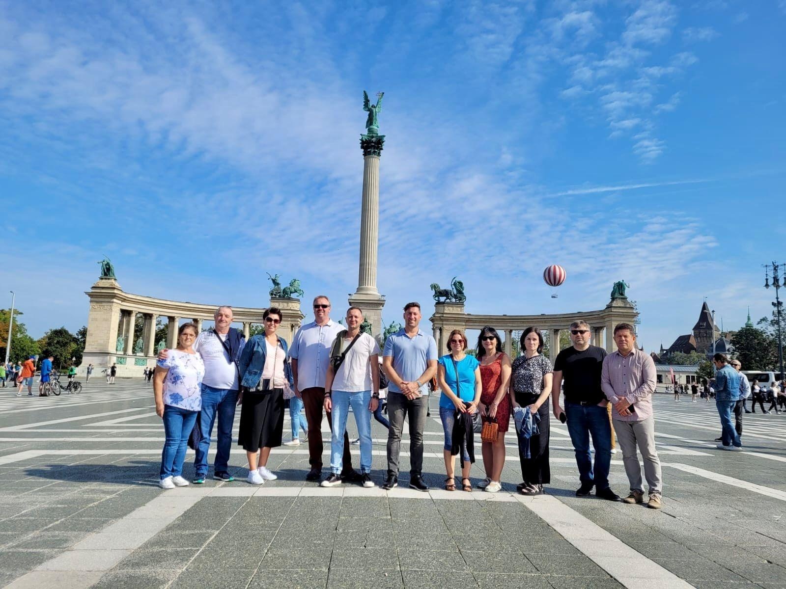 Zdjęcie w galerii na portalu naszraciborz.pl: Raciborska delegacja na Węgrzech. 88. rocznica Zugló wiadomości z regionu