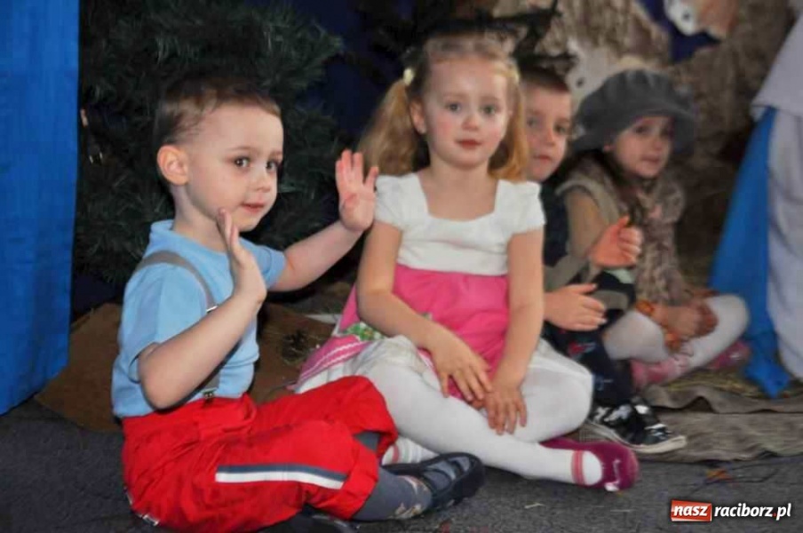 Zdjęcie w galerii na portalu naszraciborz.pl: Dla dziadzia i babusi od wnuczka i wnusi wiadomości z regionu