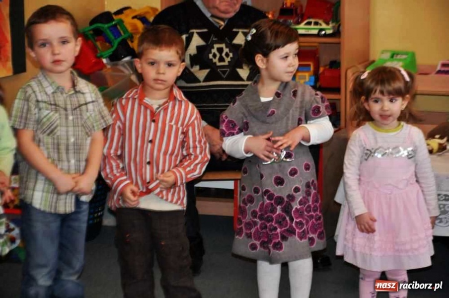 Zdjęcie w galerii na portalu naszraciborz.pl: Dla dziadzia i babusi od wnuczka i wnusi wiadomości z regionu