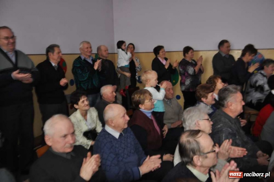 Zdjęcie w galerii na portalu naszraciborz.pl: Dla dziadzia i babusi od wnuczka i wnusi wiadomości z regionu