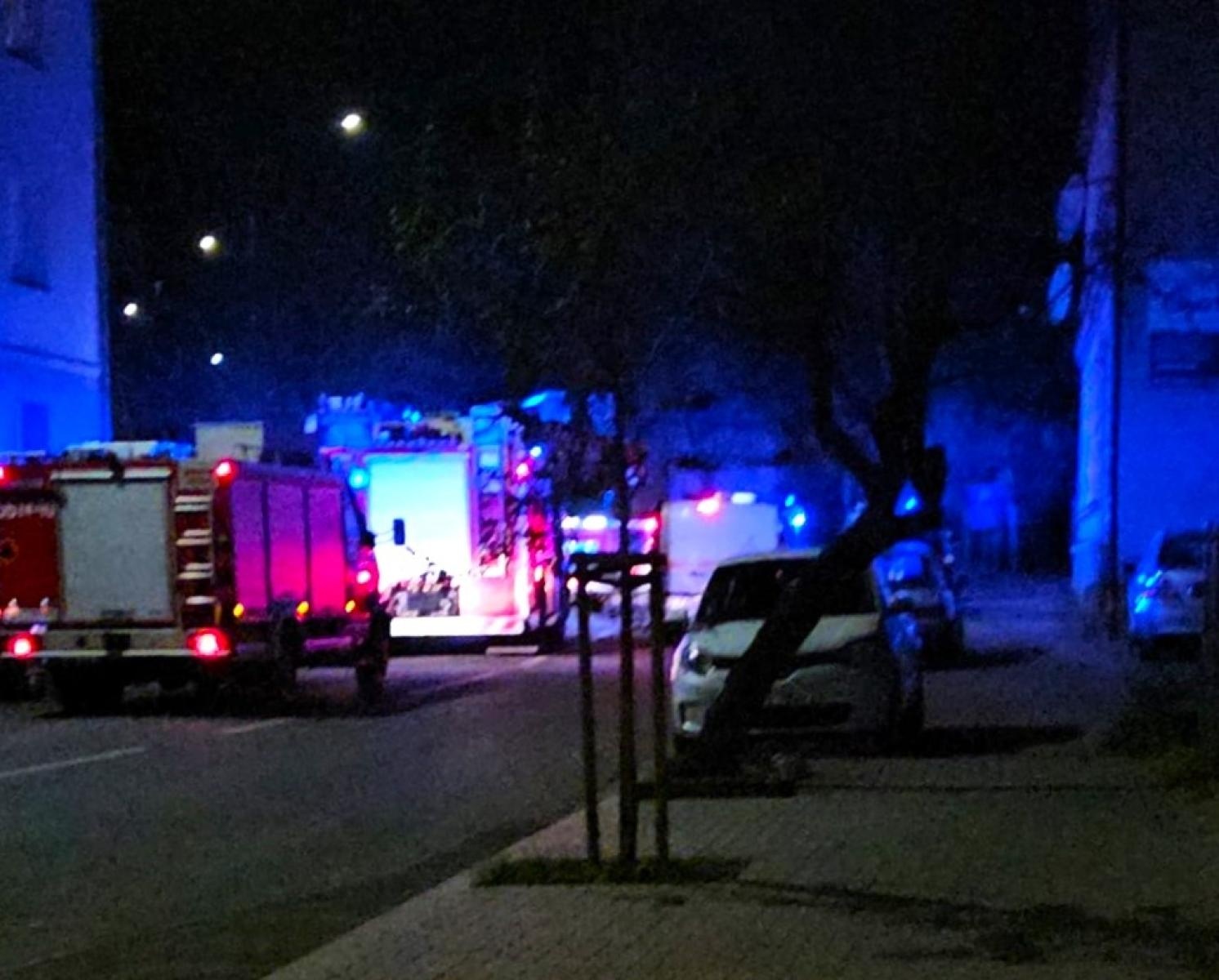 Zdjęcie w galerii na portalu naszraciborz.pl: Raport 998. Strażacka akcja przy Staszica. Przyczyną wyciek gazu wiadomości z regionu