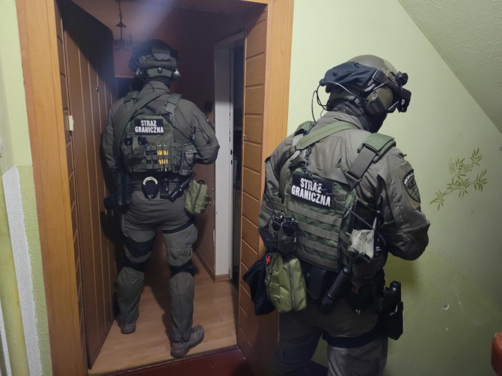 Zdjęcie w galerii na portalu naszraciborz.pl: Śląscy pogranicznicy z Raciborza zatrzymali kolejnych przemytników wiadomości z regionu