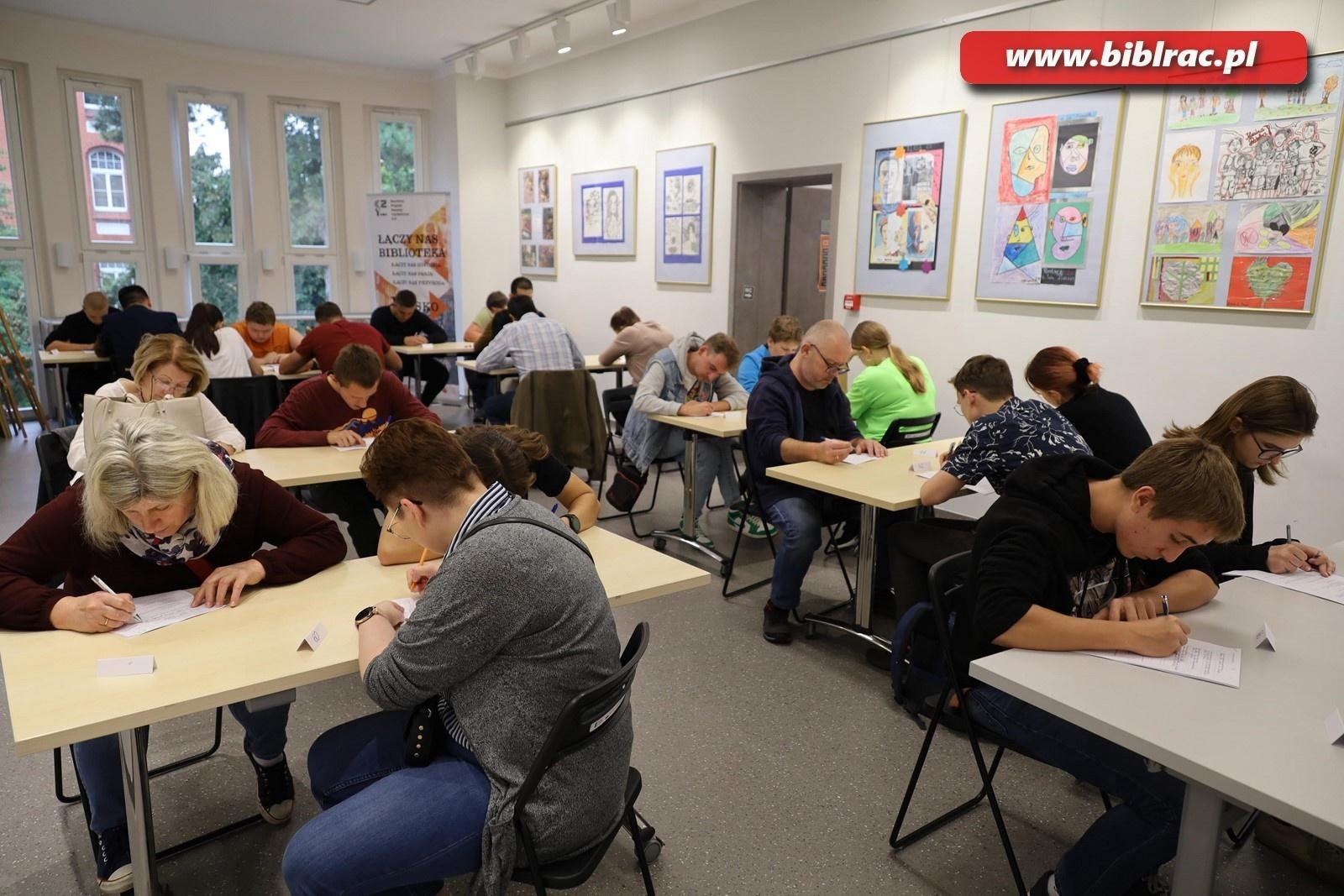 Zdjęcie w galerii na portalu naszraciborz.pl: Konkurs wiedzy o serialu Ranczo rozstrzygnięty! wiadomości z regionu