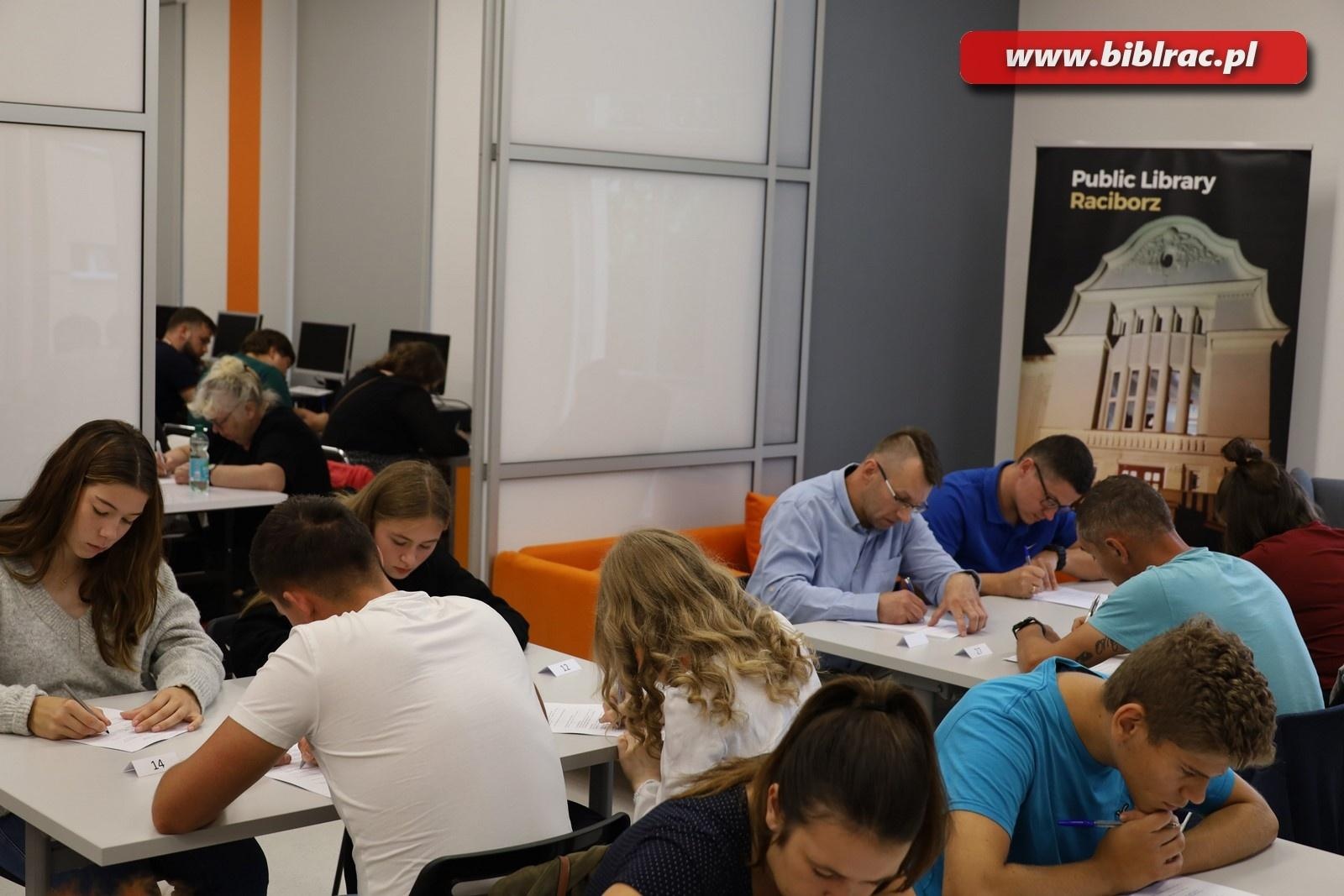 Zdjęcie w galerii na portalu naszraciborz.pl: Konkurs wiedzy o serialu Ranczo rozstrzygnięty! wiadomości z regionu