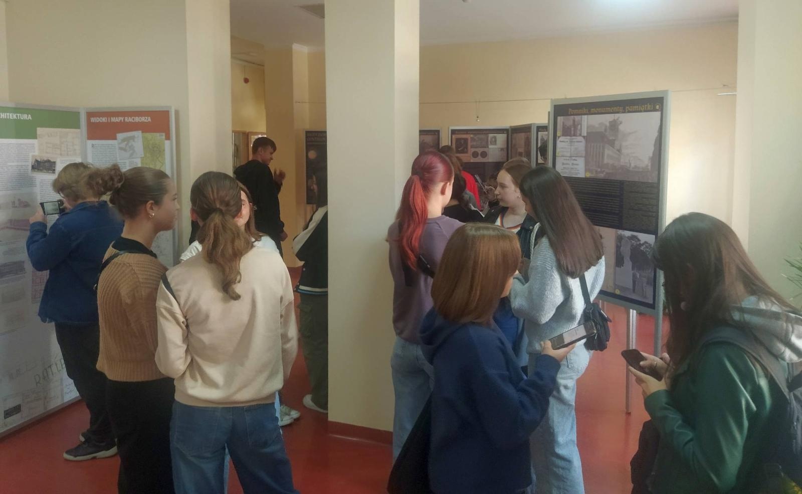 Zdjęcie w galerii na portalu naszraciborz.pl: Kiedy Ziemia przestała być centrum Wszechświata wiadomości z regionu