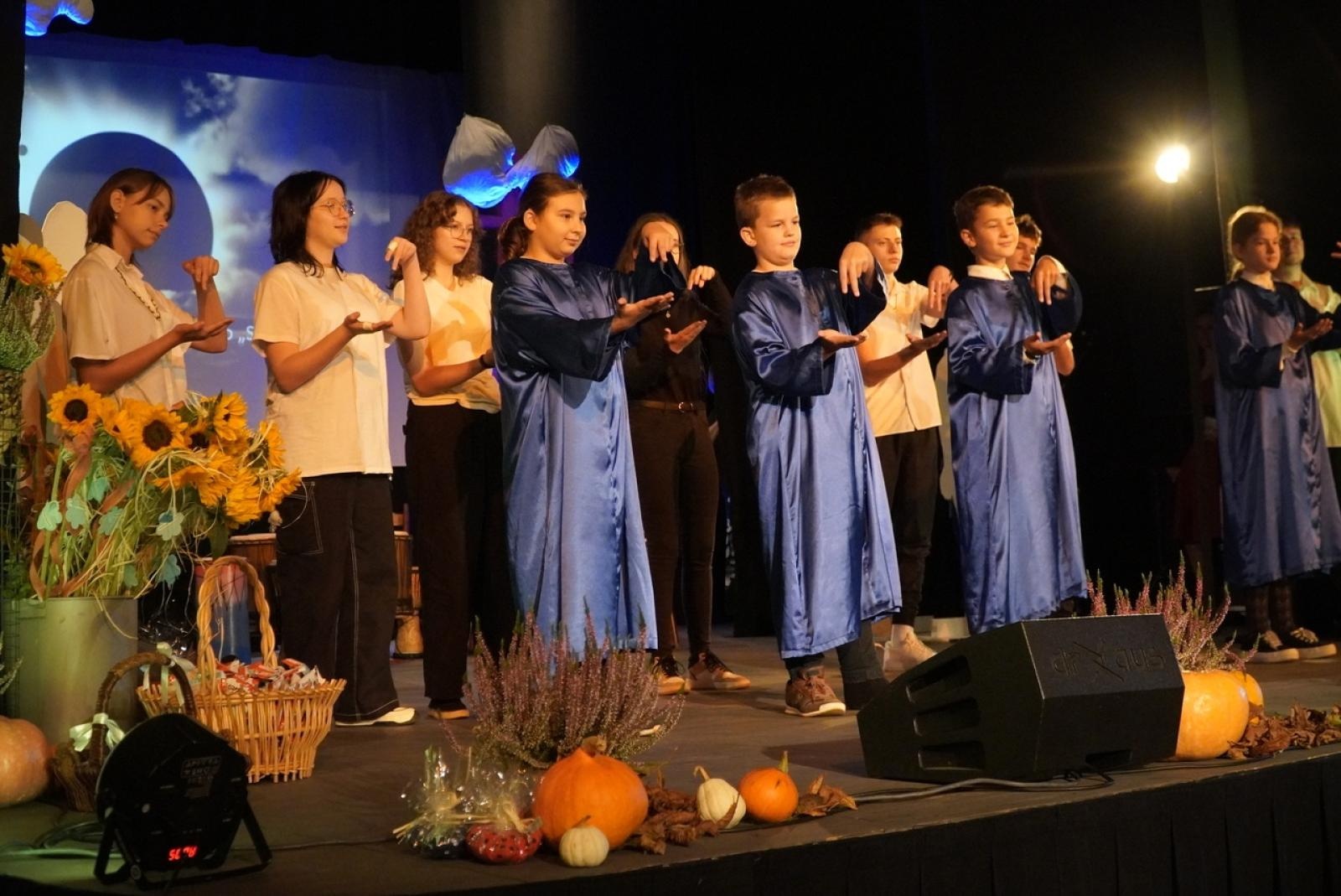 Zdjęcie w galerii na portalu naszraciborz.pl: Wszyscy równi, choć inni. Obchody Dnia Osób Głuchych wiadomości z regionu