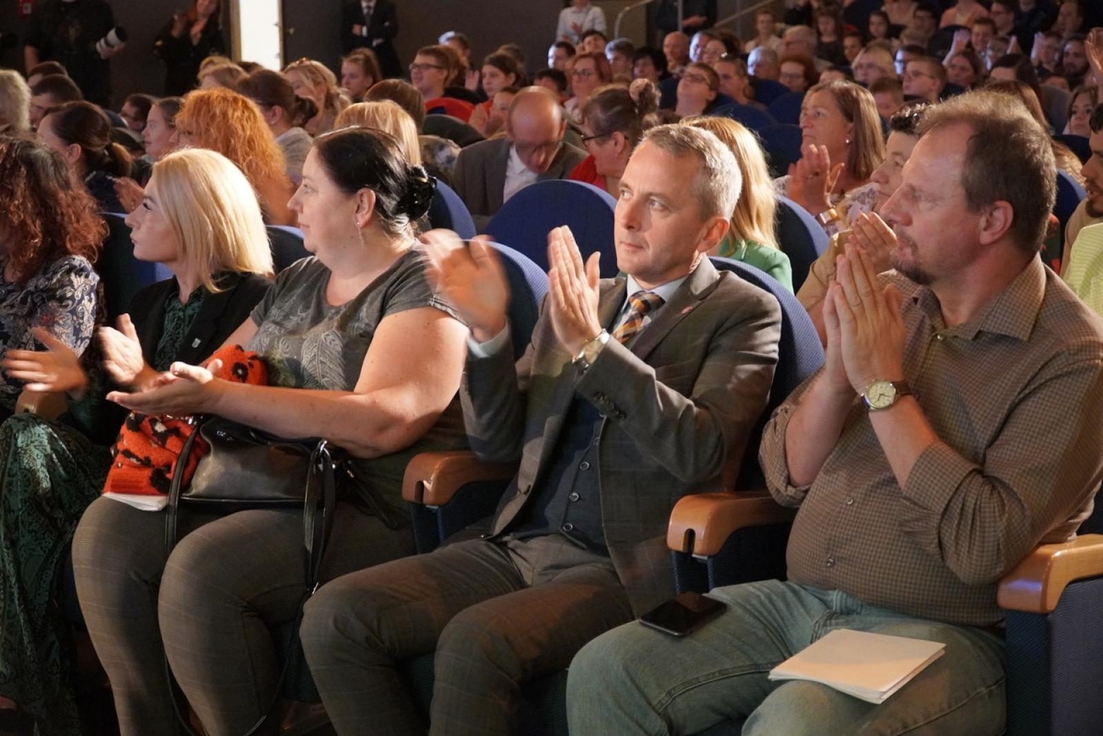 Zdjęcie w galerii na portalu naszraciborz.pl: Wszyscy równi, choć inni. Obchody Dnia Osób Głuchych wiadomości z regionu