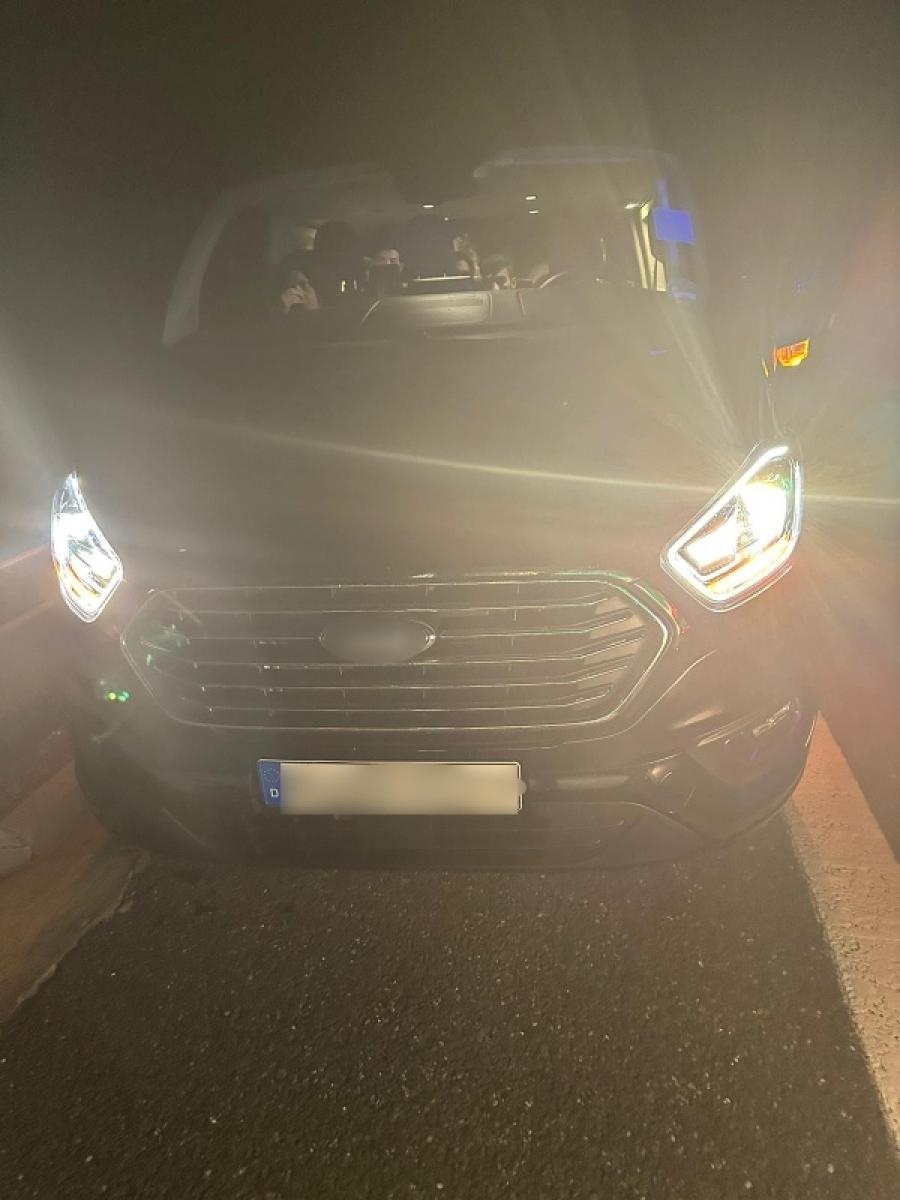 Zdjęcie w galerii na portalu naszraciborz.pl: Kolejny pościg za busem wiozącym nielegalnych migrantów zakończony zatrzymaniem wiadomości z regionu