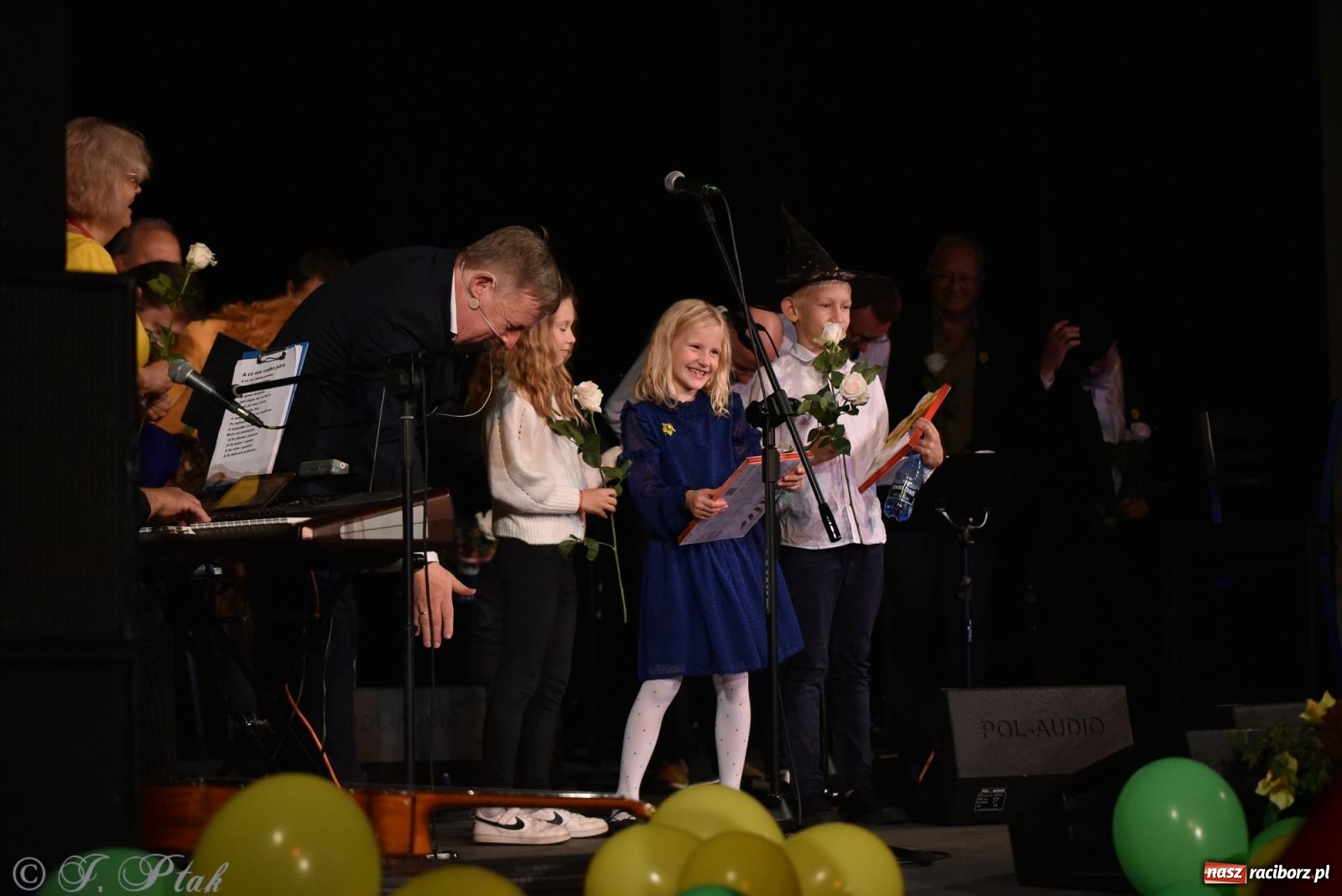 Zdjęcie w galerii na portalu naszraciborz.pl: Głosy dla raciborskiego Hospicjum. Wzruszający koncert w Strzesze [FOTO i WIDEO] wiadomości z regionu