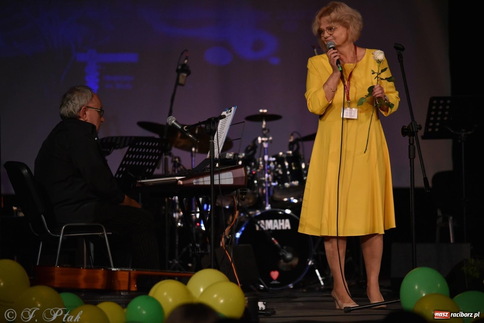 Zdjęcie w galerii na portalu naszraciborz.pl: Głosy dla raciborskiego Hospicjum. Wzruszający koncert w Strzesze [FOTO i WIDEO] wiadomości z regionu